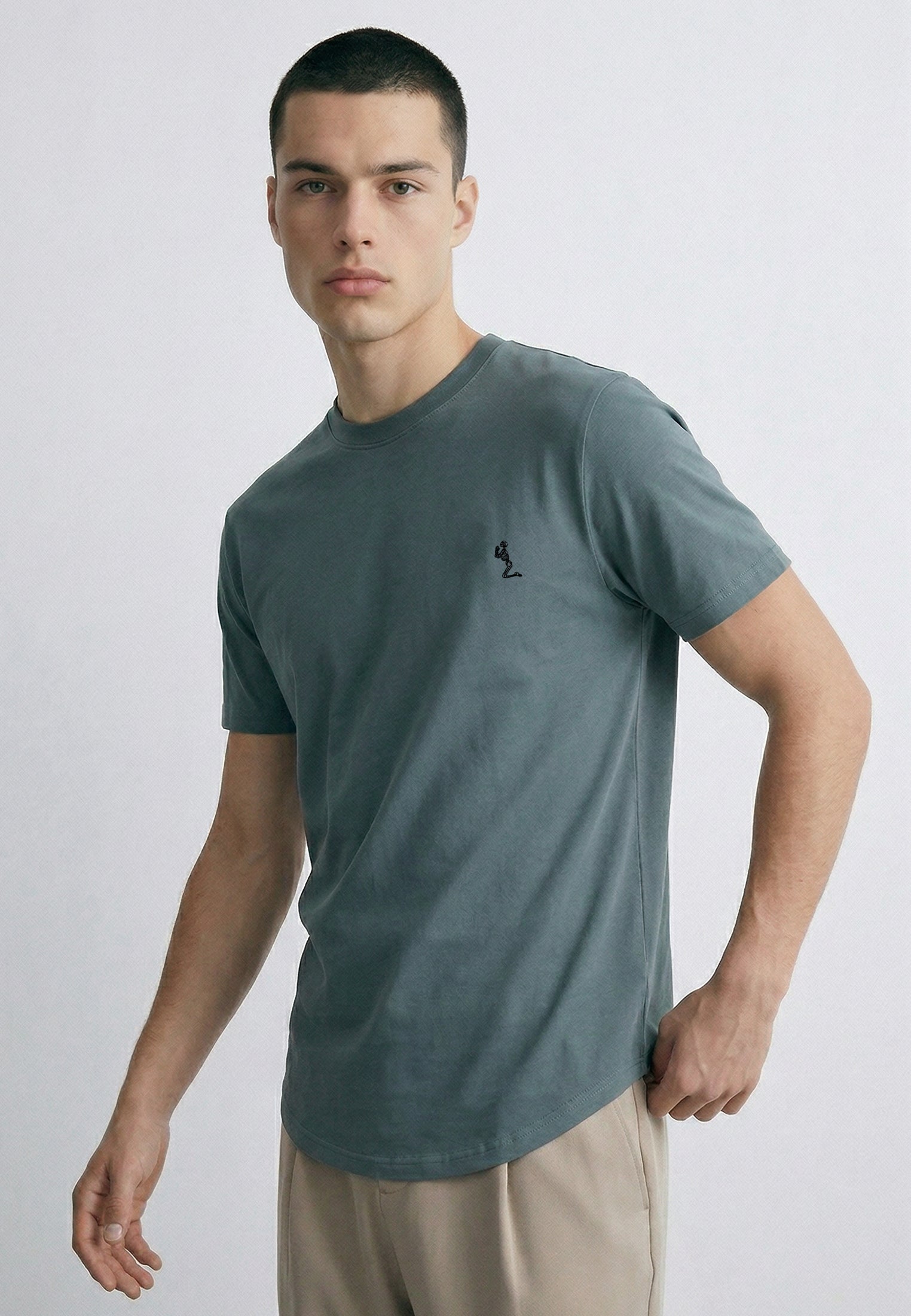 ESSENTIAL SWAG CURVED HEM COAL T-SHIRT