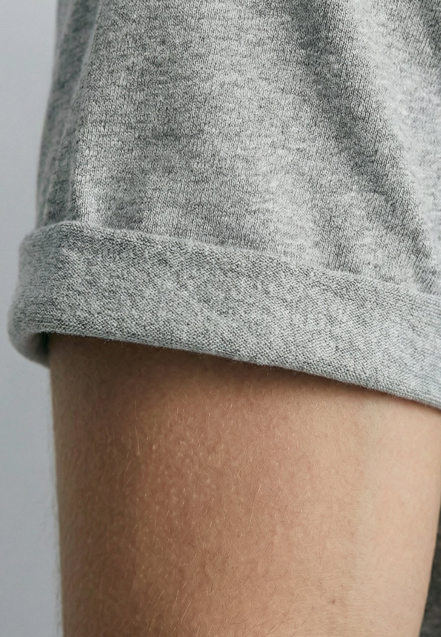 ESSENTIAL ROLLED CUFF T-SHIRT GREY MARL