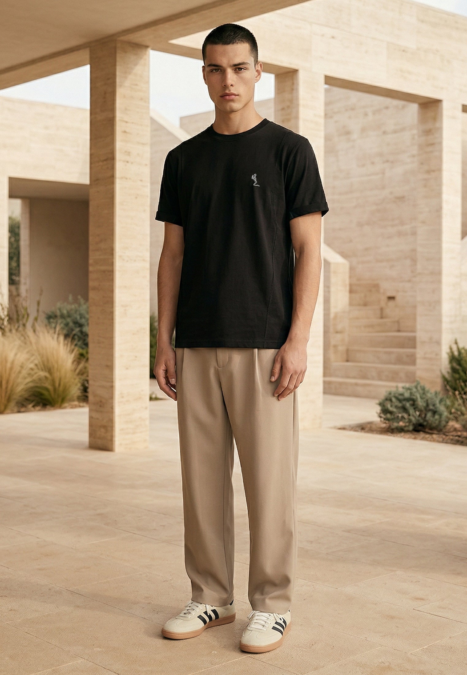 ESSENTIAL ROLLED CUFF T-SHIRT BLACK