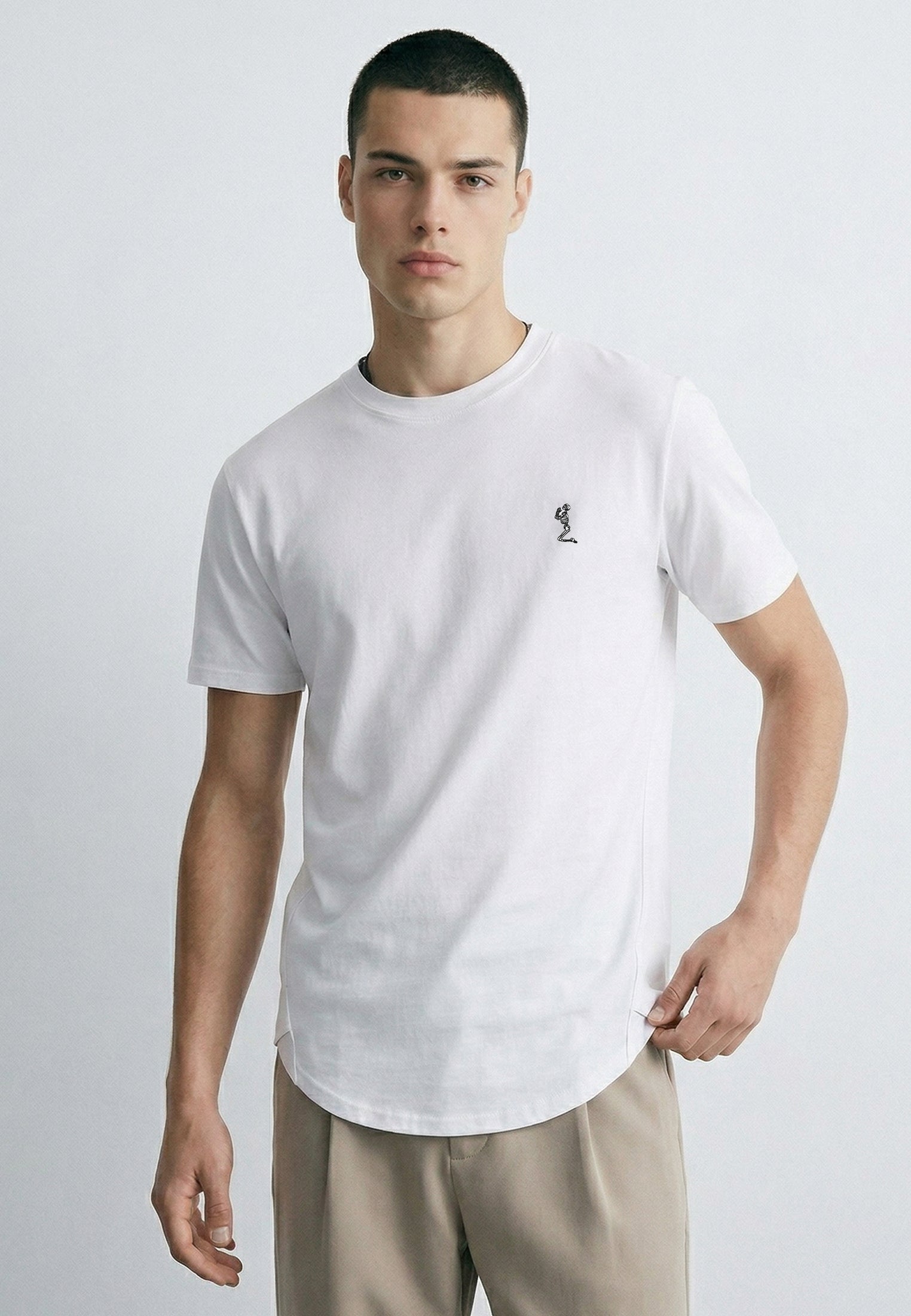 ESSENTIAL SWAG CURVED HEM OFF WHITE T-SHIRT