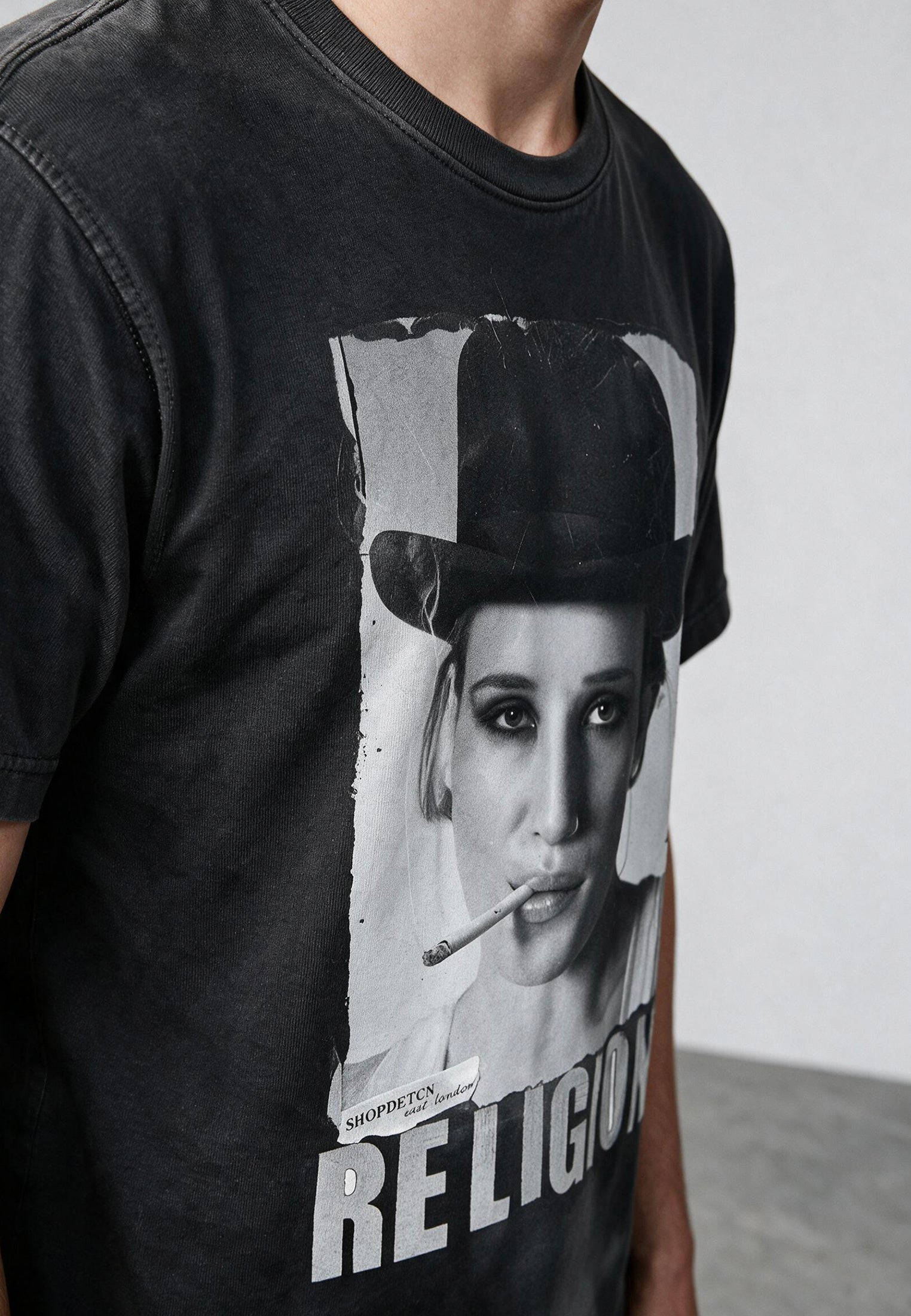 STRANGE FASCINATION BLACK T-SHIRT