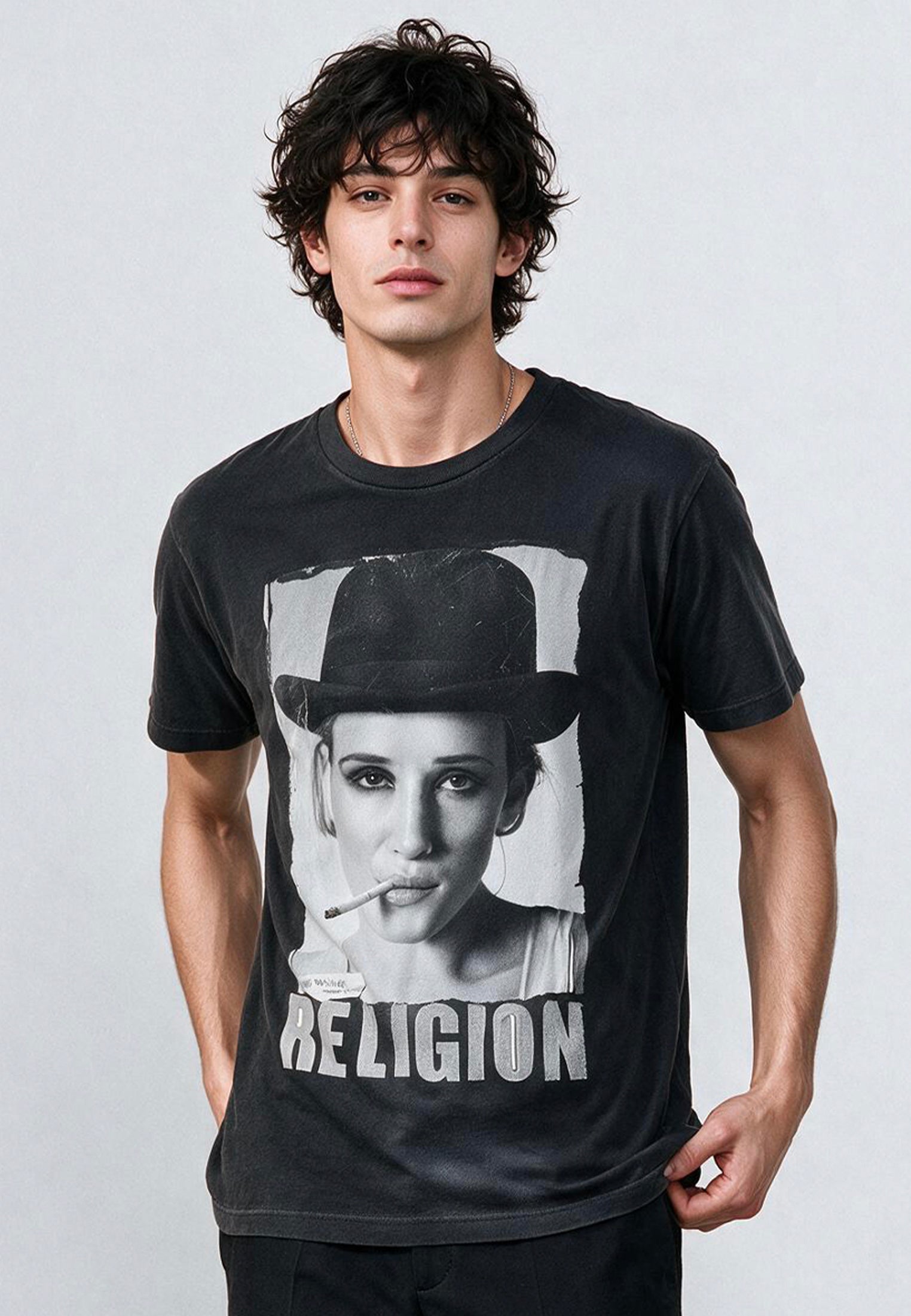 STRANGE FASCINATION BLACK T-SHIRT