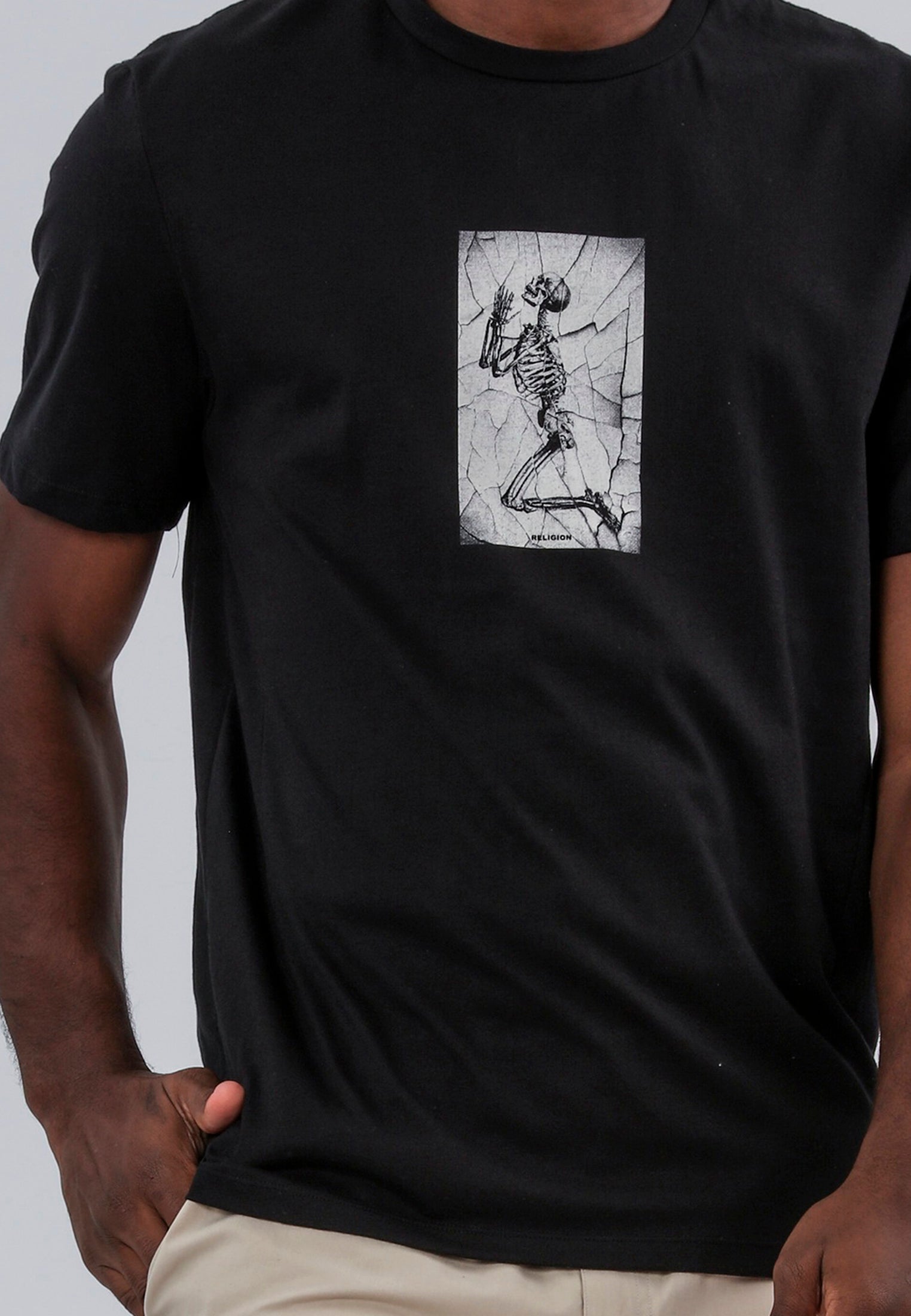 CRACK SKELETON T-SHIRT BLACK