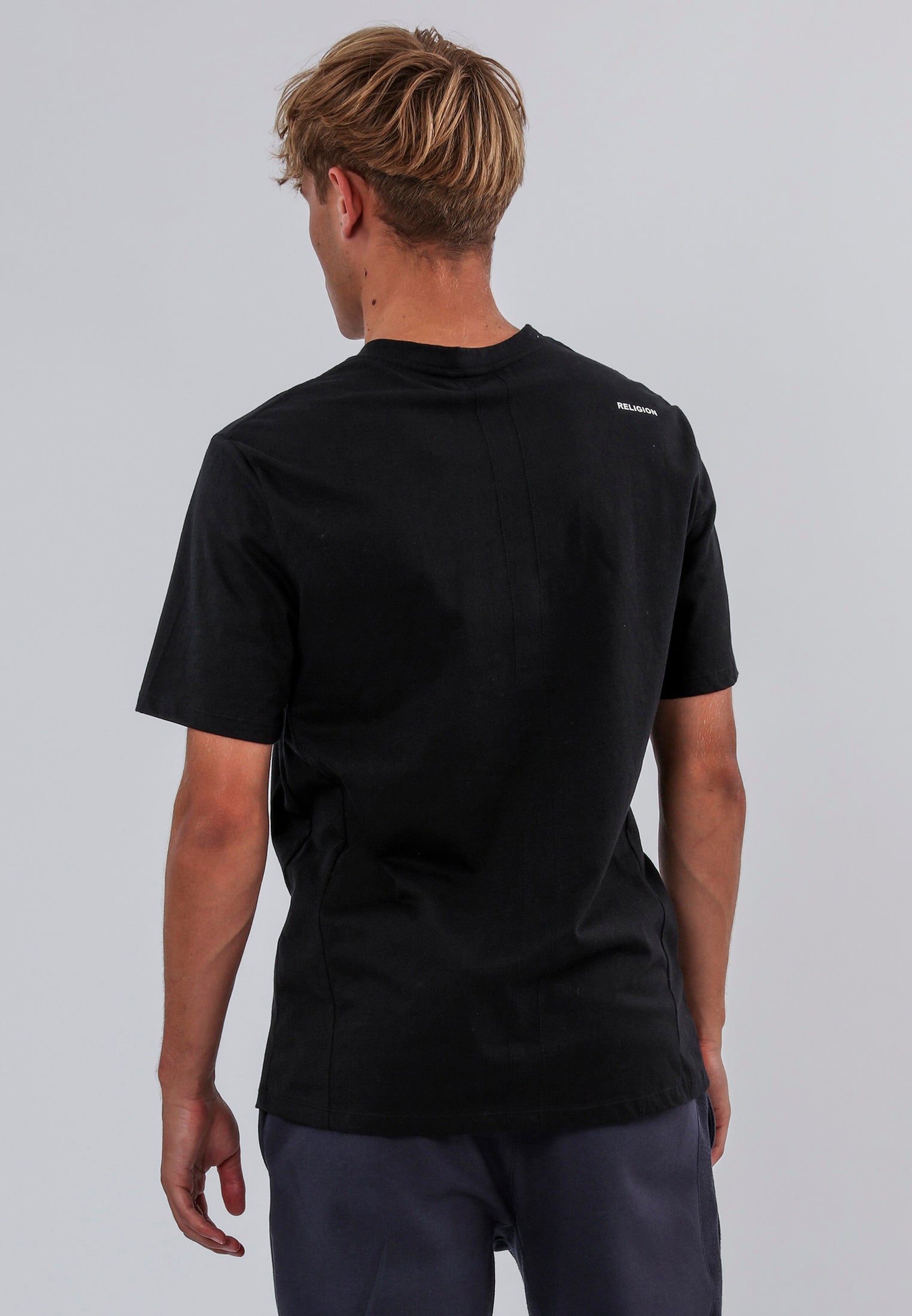 LIGHT OF PRAYER T-SHIRT BLACK