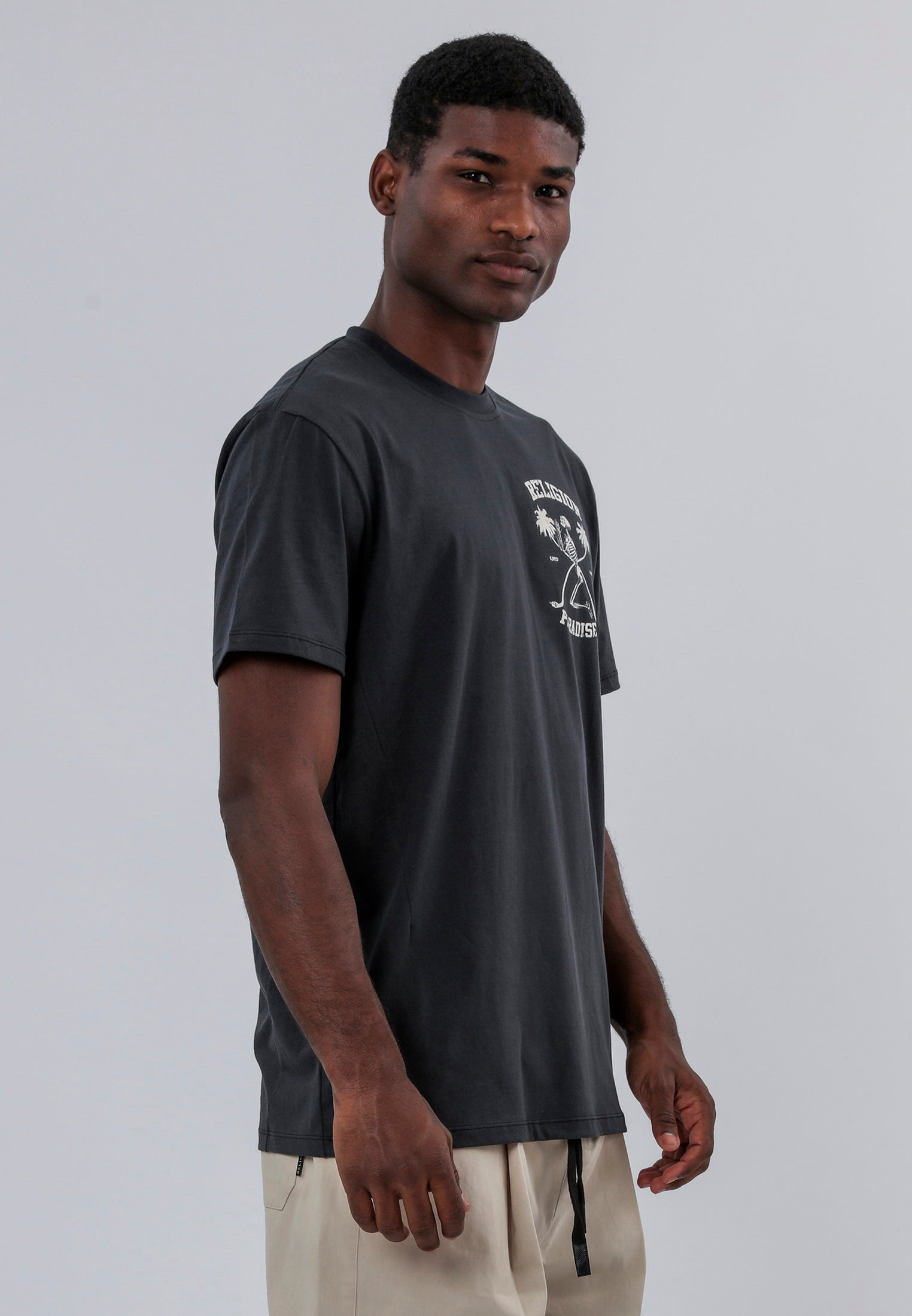 PRAYING PARADISE T-SHIRT WASHED BLACK