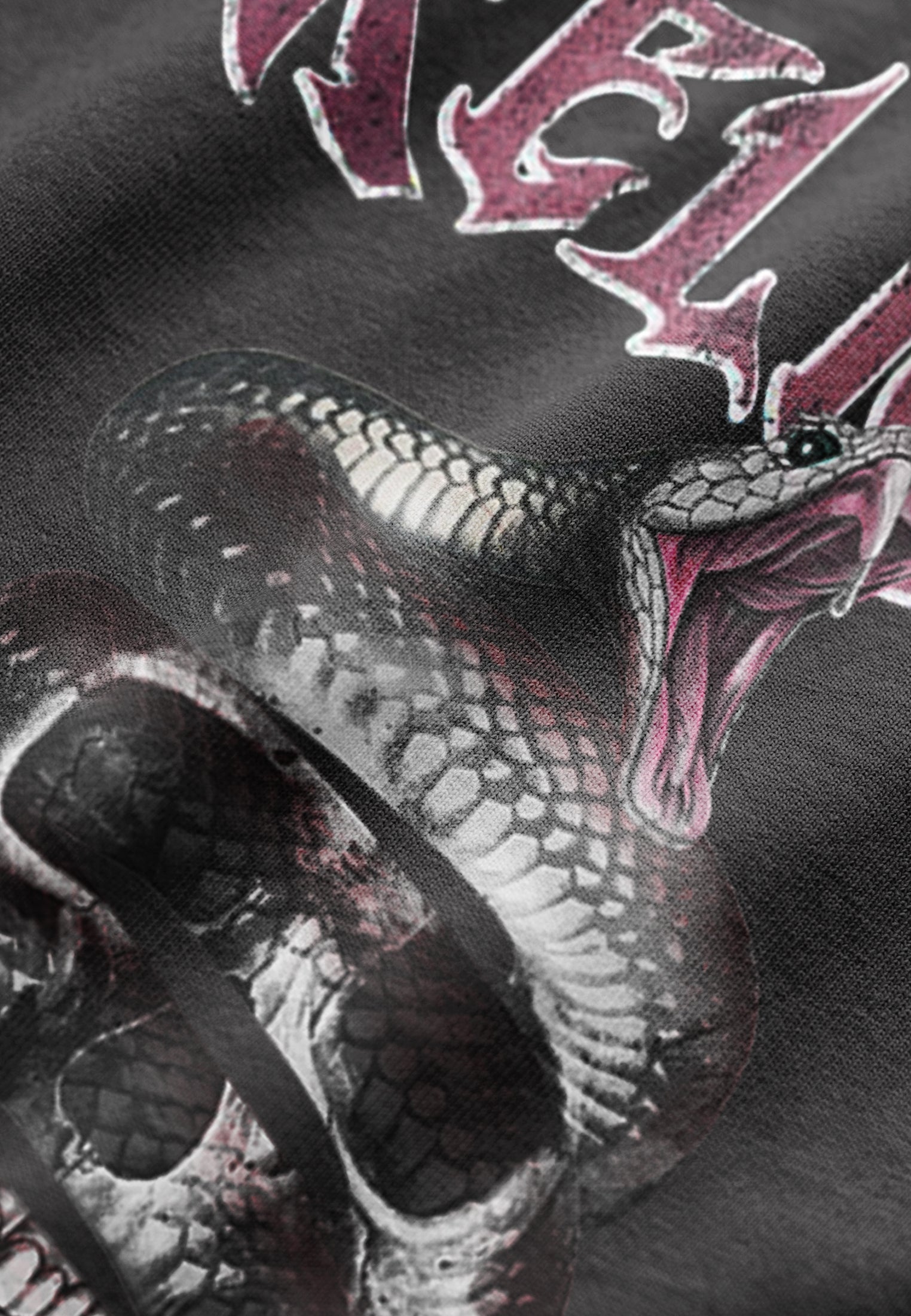 SNAKE T-SHIRT WASHED BLACK