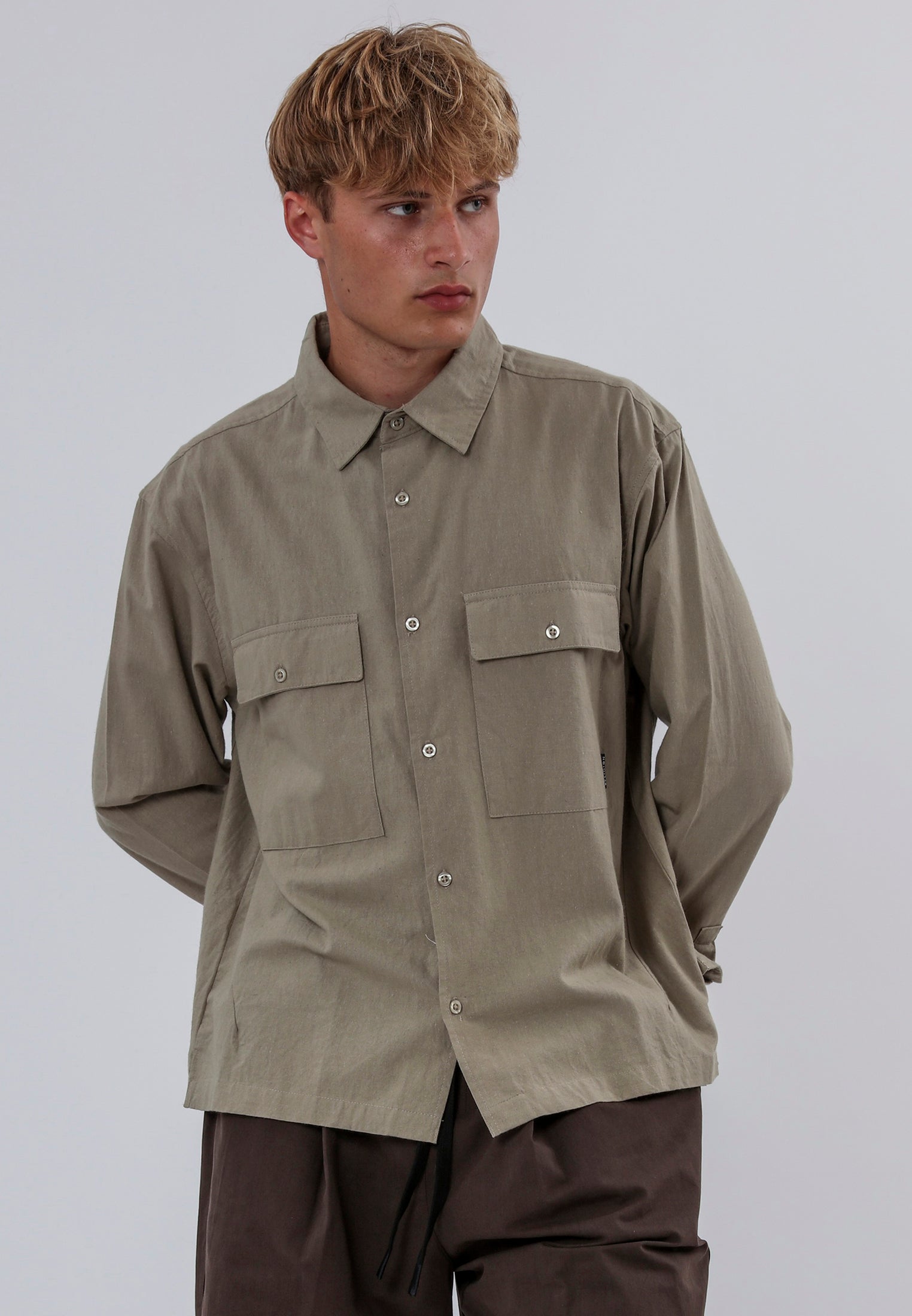 TWO POCKET RELAXED LS SHIRT LIGHT KHAKI