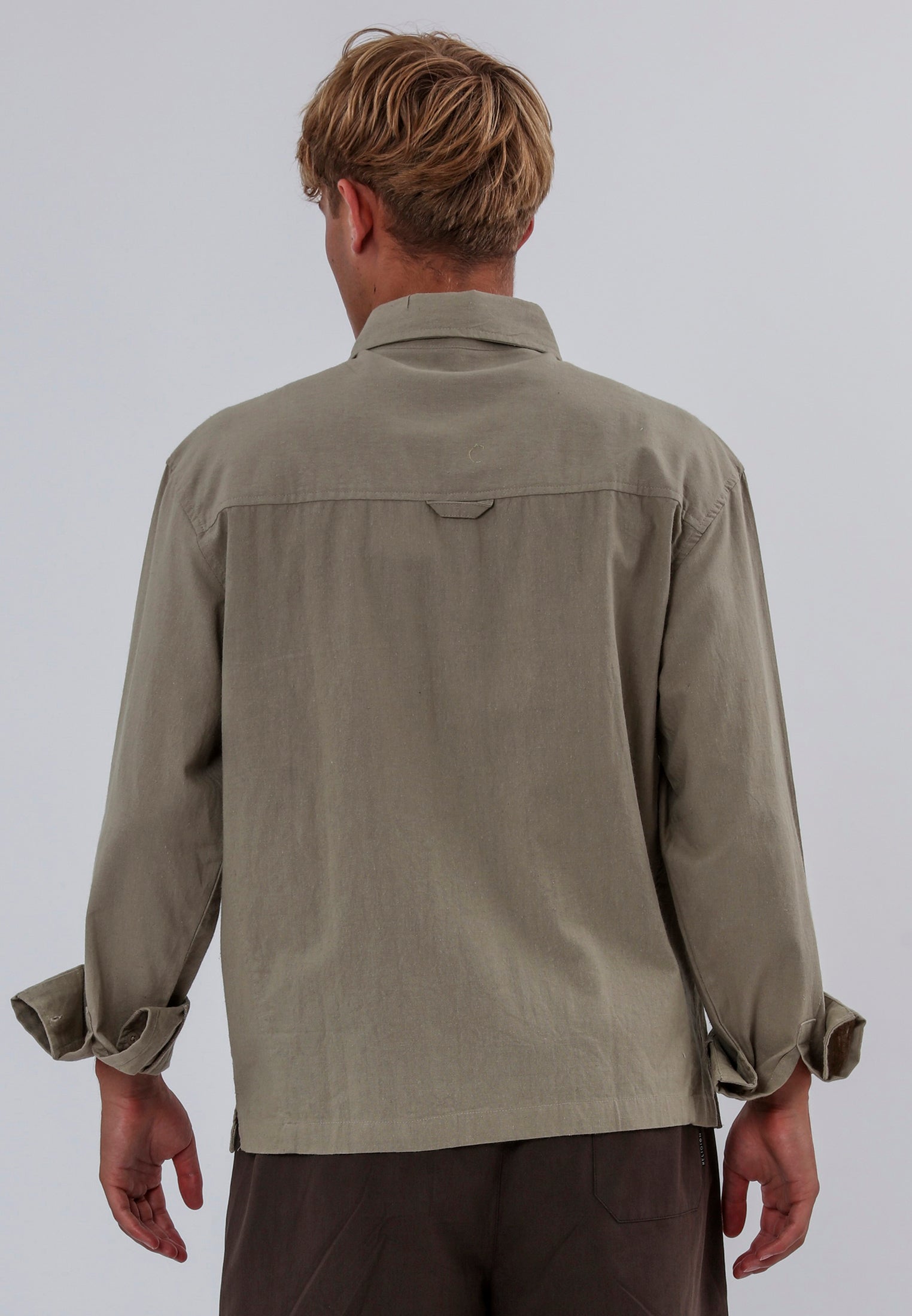 TWO POCKET RELAXED LS SHIRT LIGHT KHAKI