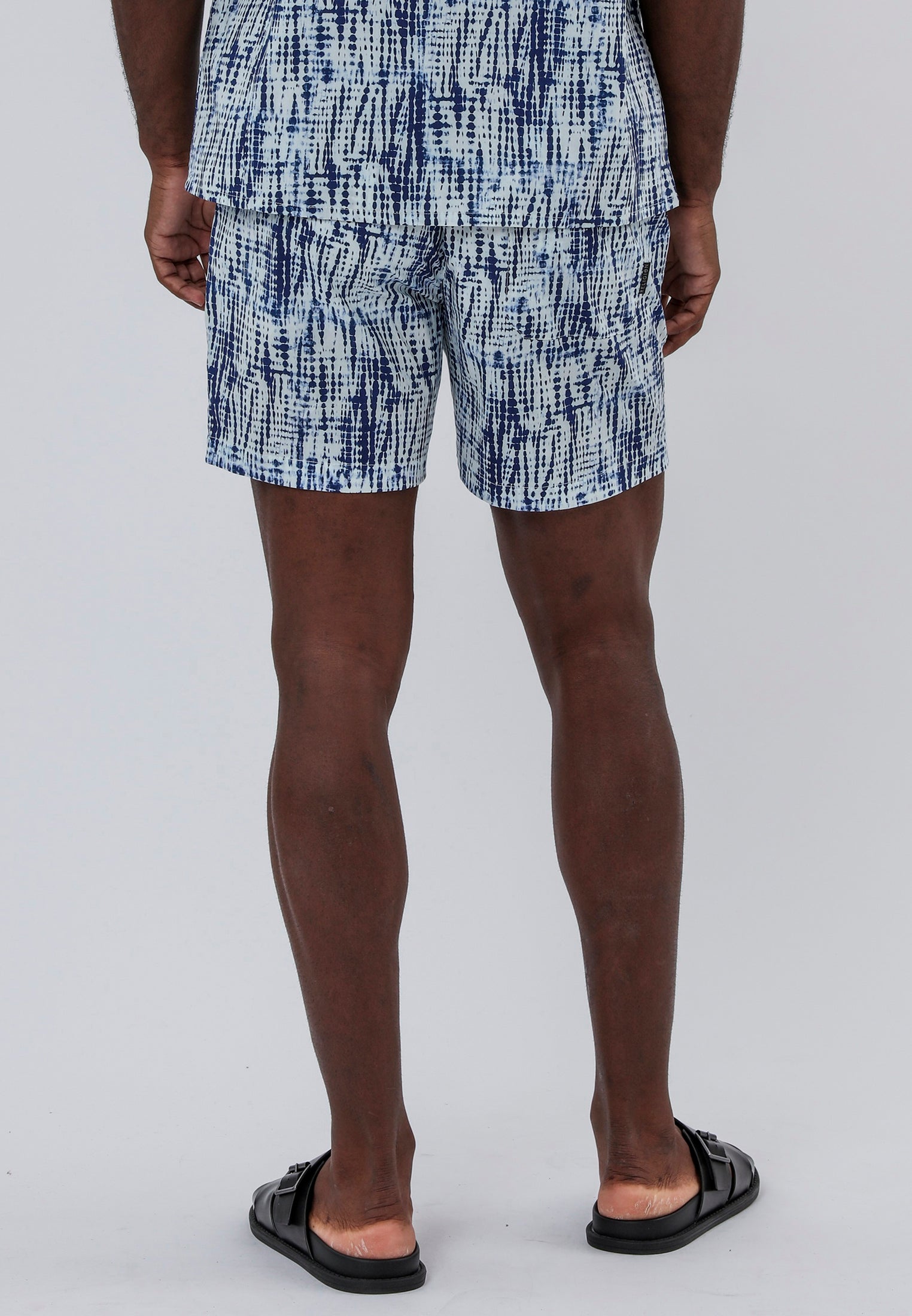 DRIP DYE SHORTS WHITE & BLUE