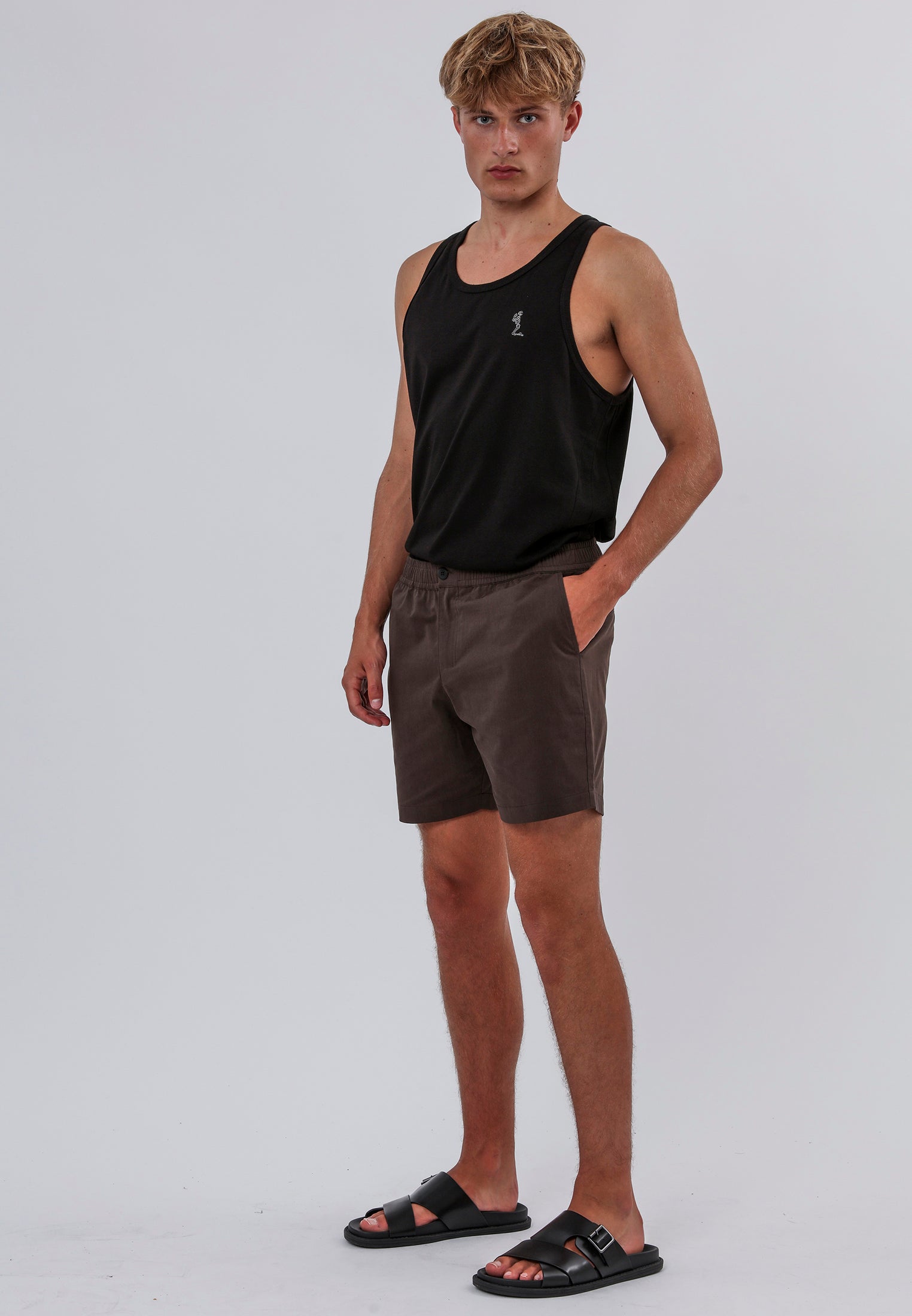 SAINT-TROPEZ ELASTICATED HOLIDAY SHORTS CHOCOLATE
