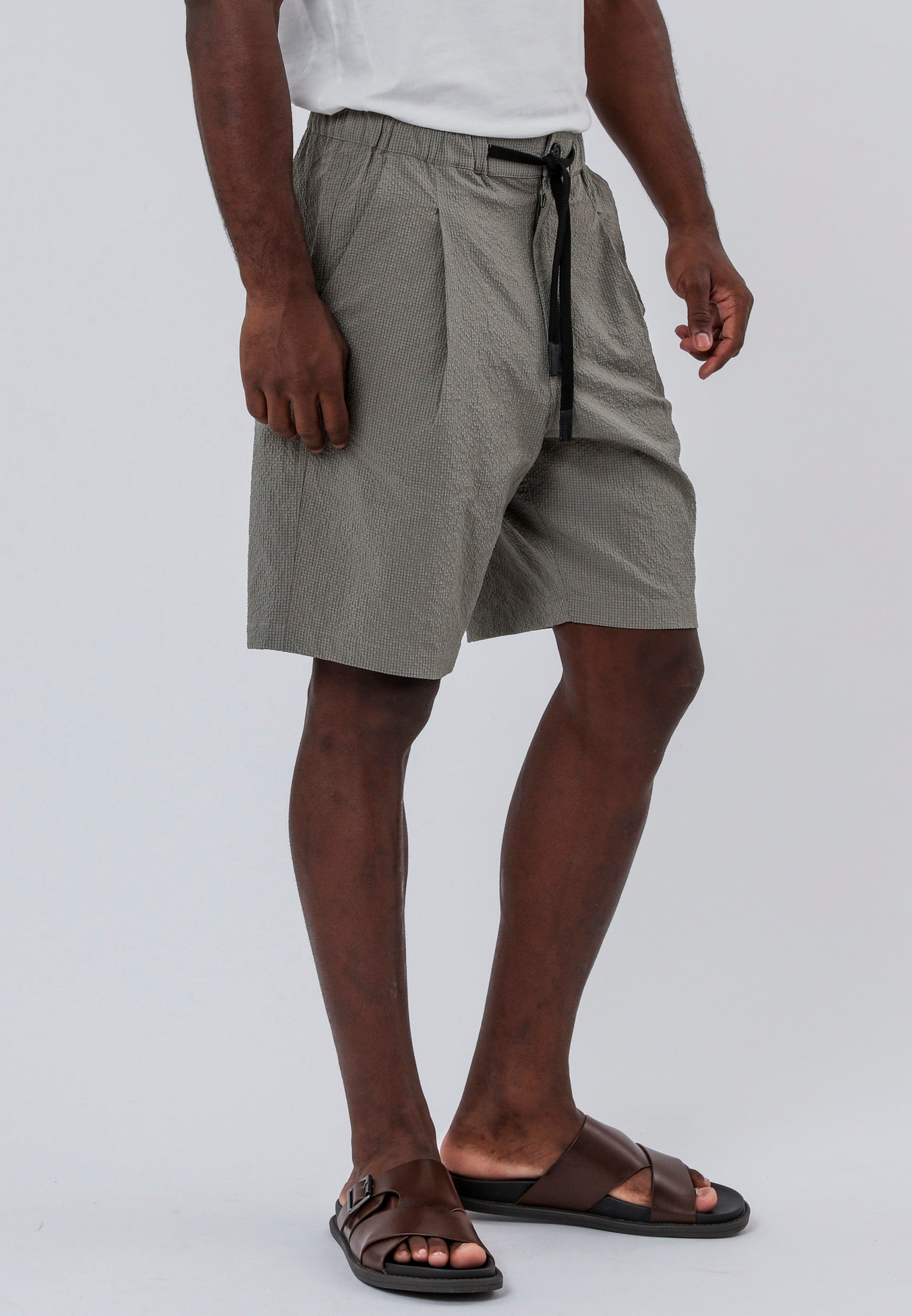 MYKONOS PLEATED LINEN BLEND HOLIDAY SHORTS MOSS GREEN