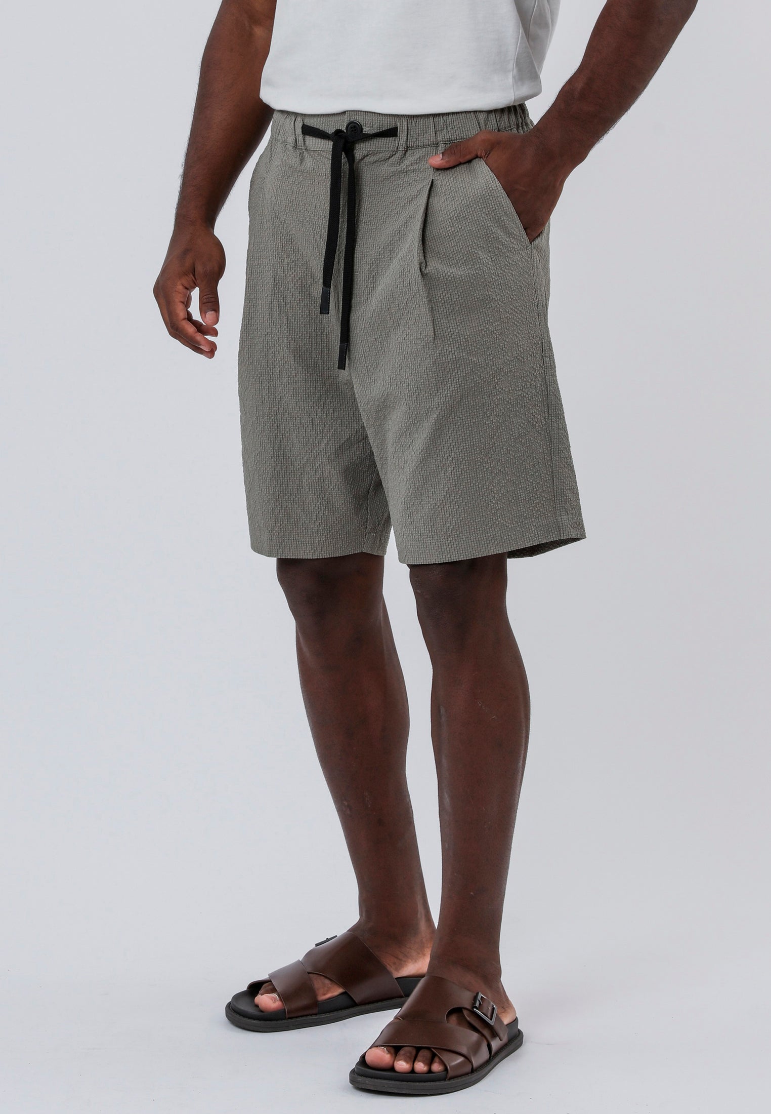 MYKONOS PLEATED LINEN BLEND HOLIDAY SHORTS MOSS GREEN