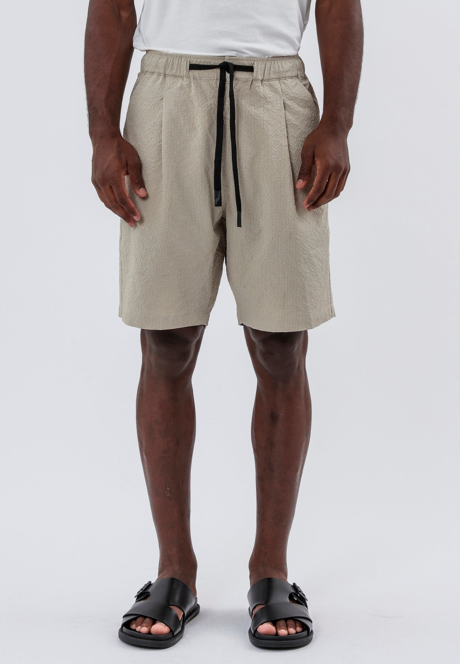 MONACO PLEATED LINEN BLEND HOLIDAY SHORTS SHELL