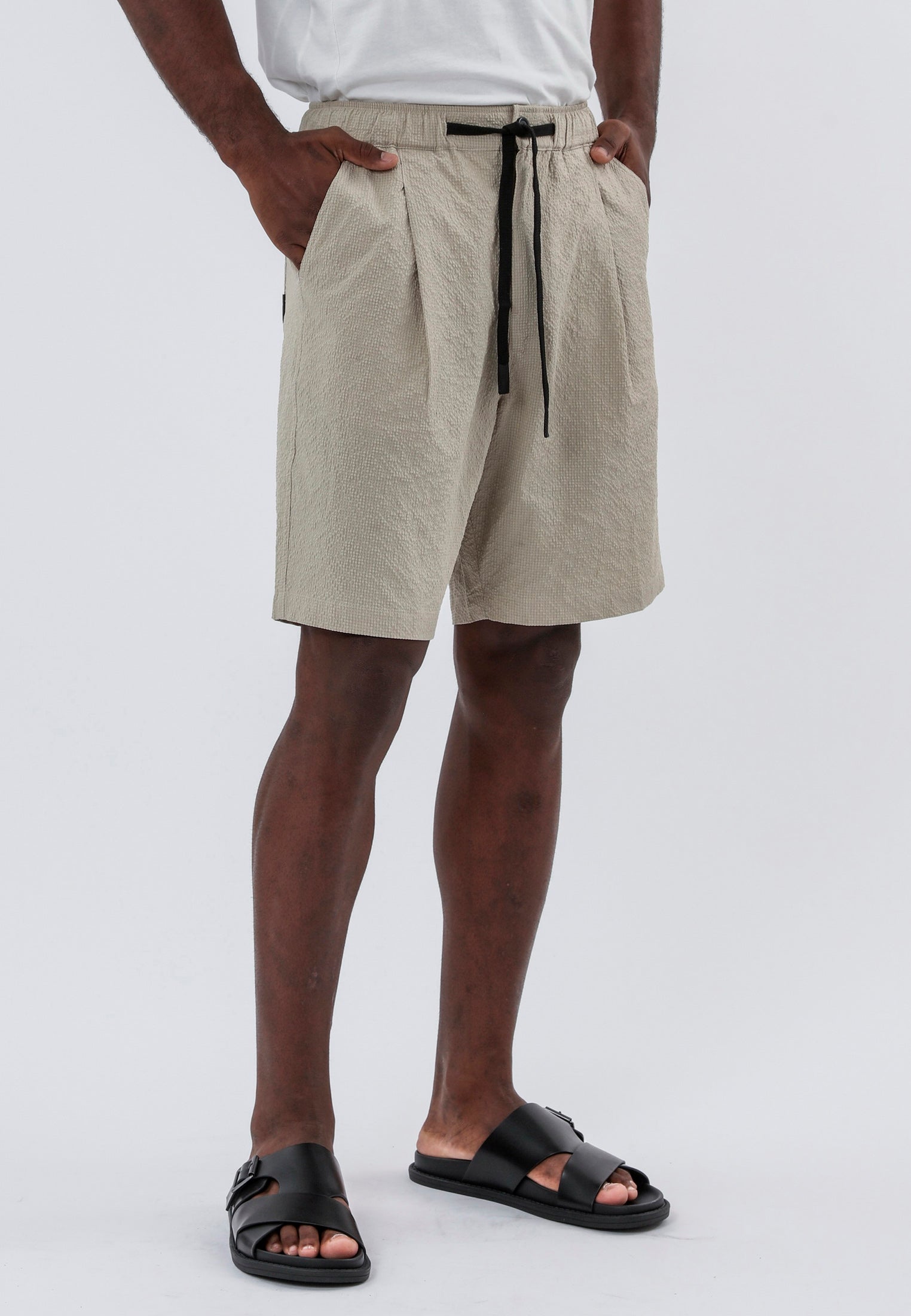 MONACO PLEATED LINEN BLEND HOLIDAY SHORTS SHELL