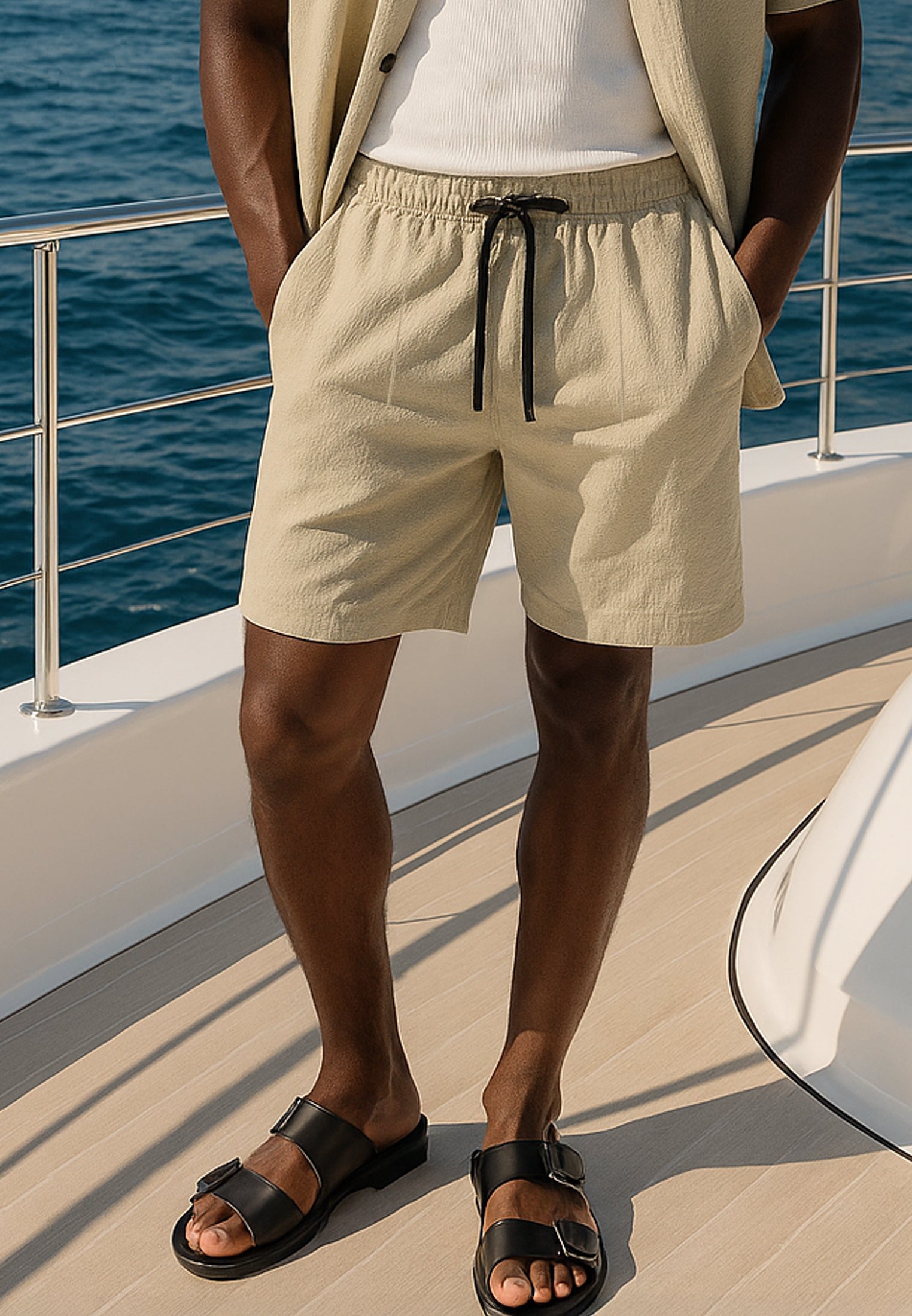 MONACO PLEATED HOLIDAY SHORTS SHELL