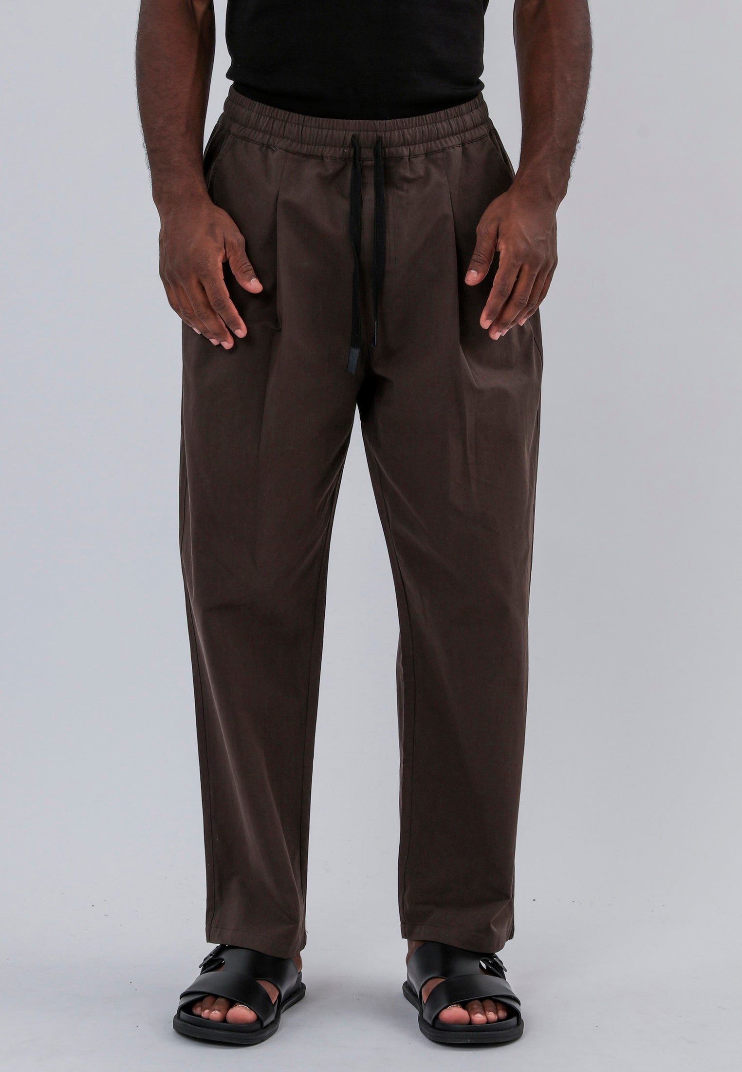 SAINT-TROPEZ PLEATED HOLIDAY TROUSERS CHOCOLATE