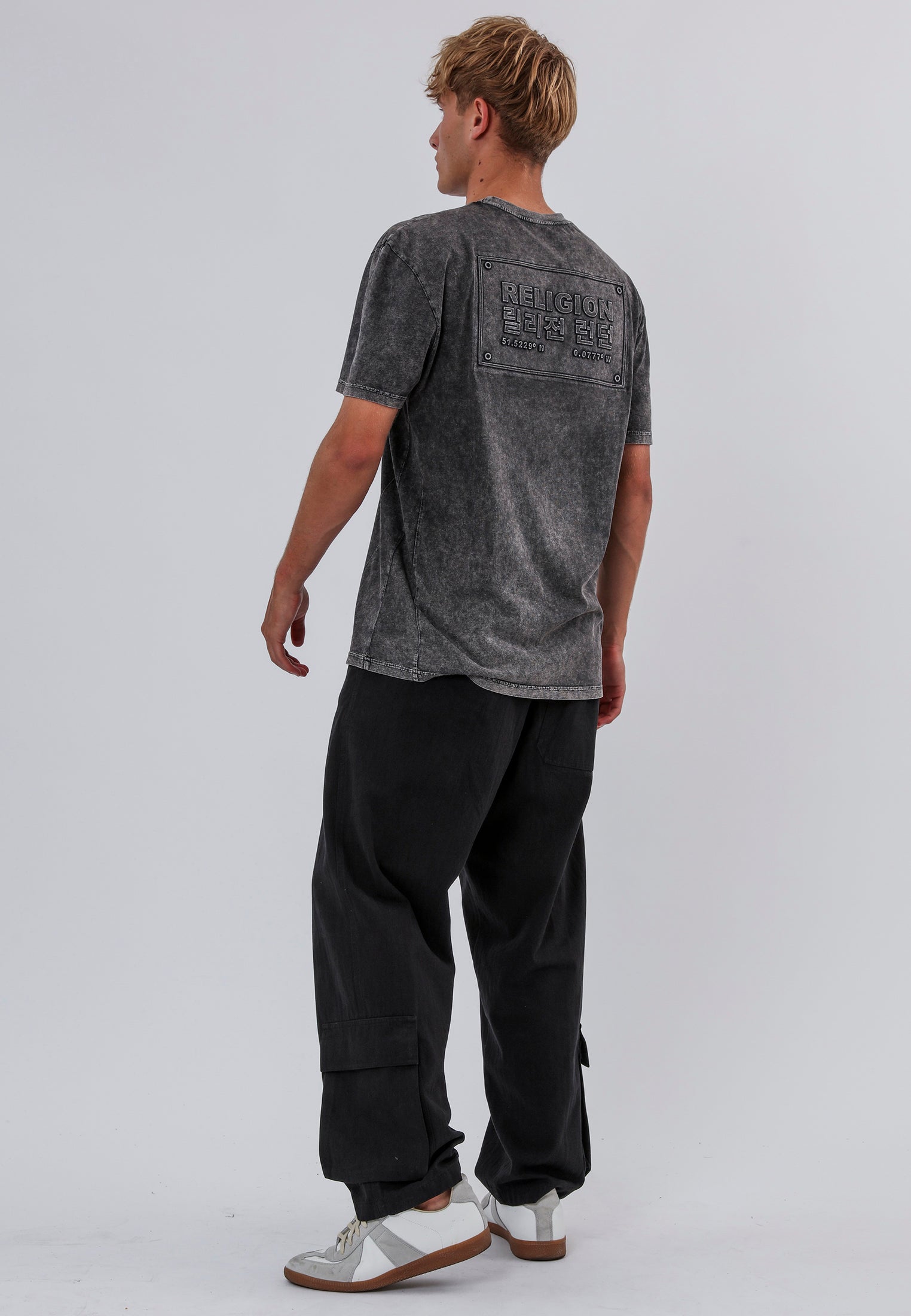 ACID INJECTED T-SHIRT WASHED CHARCOAL