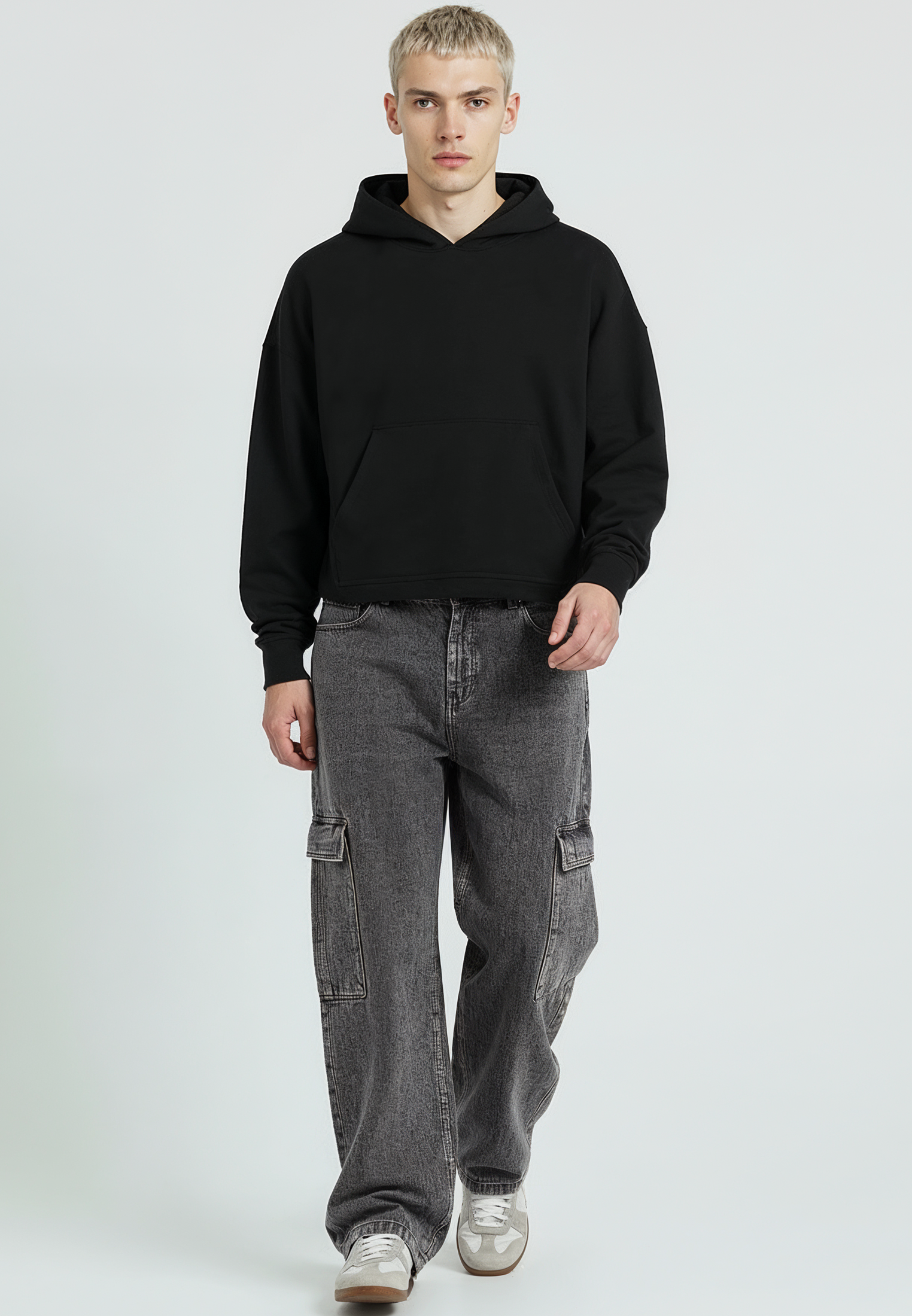 CROP BOX HOODIE BLACK