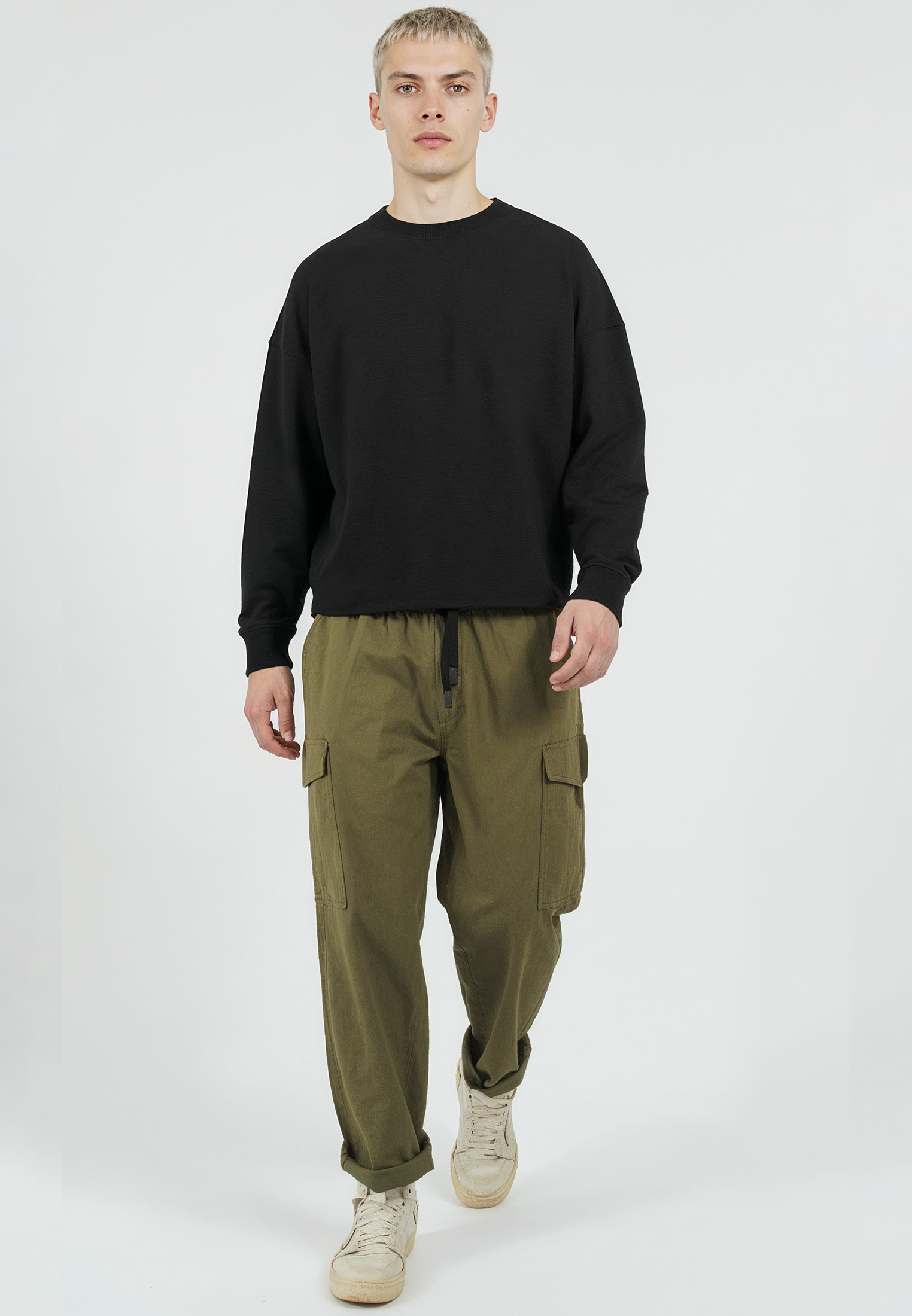 CROP BOX SWEAT BLACK