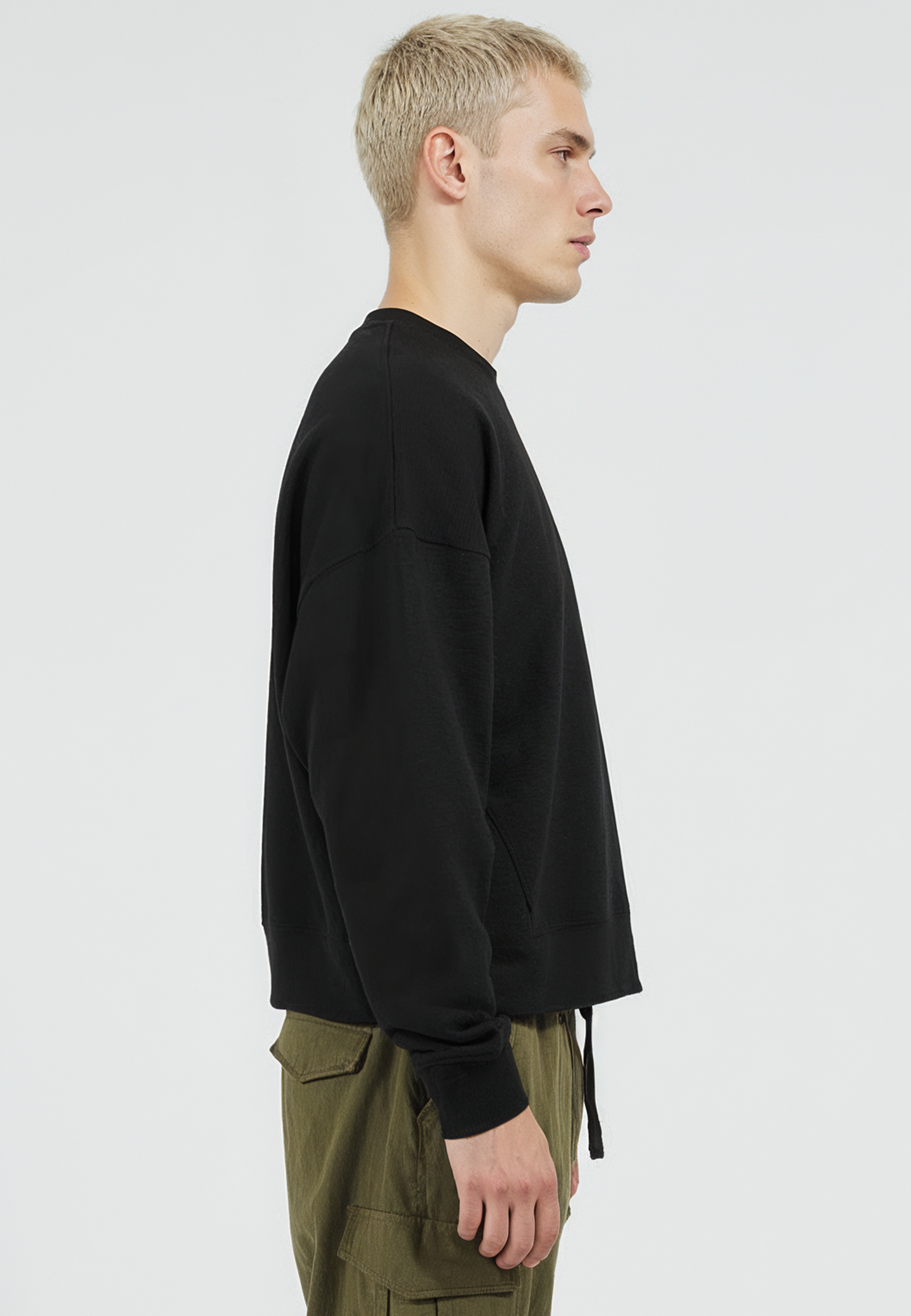 CROP BOX SWEAT BLACK