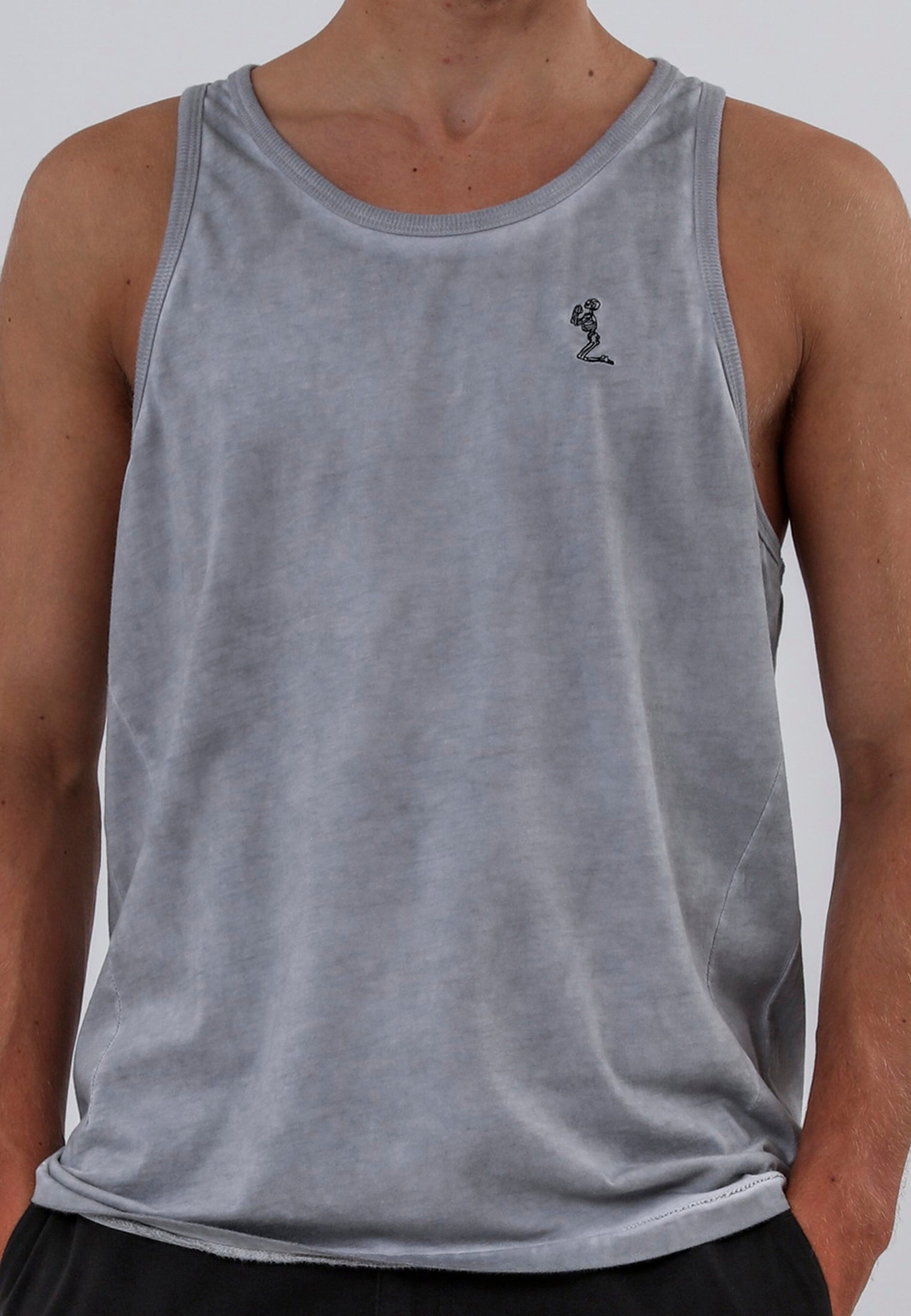OIL WASH VEST GREY