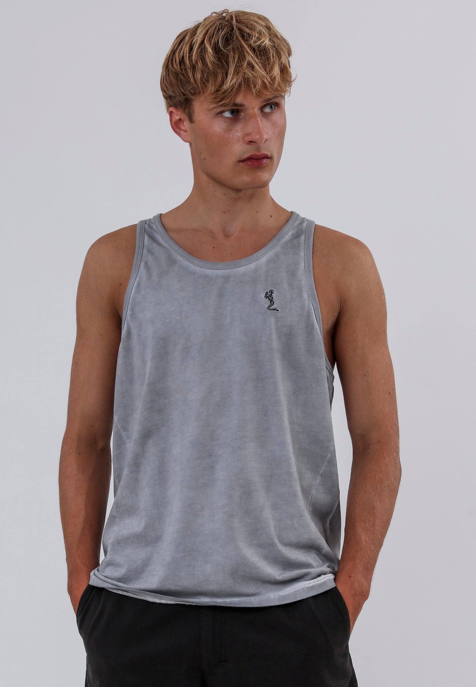 OIL WASH VEST GREY