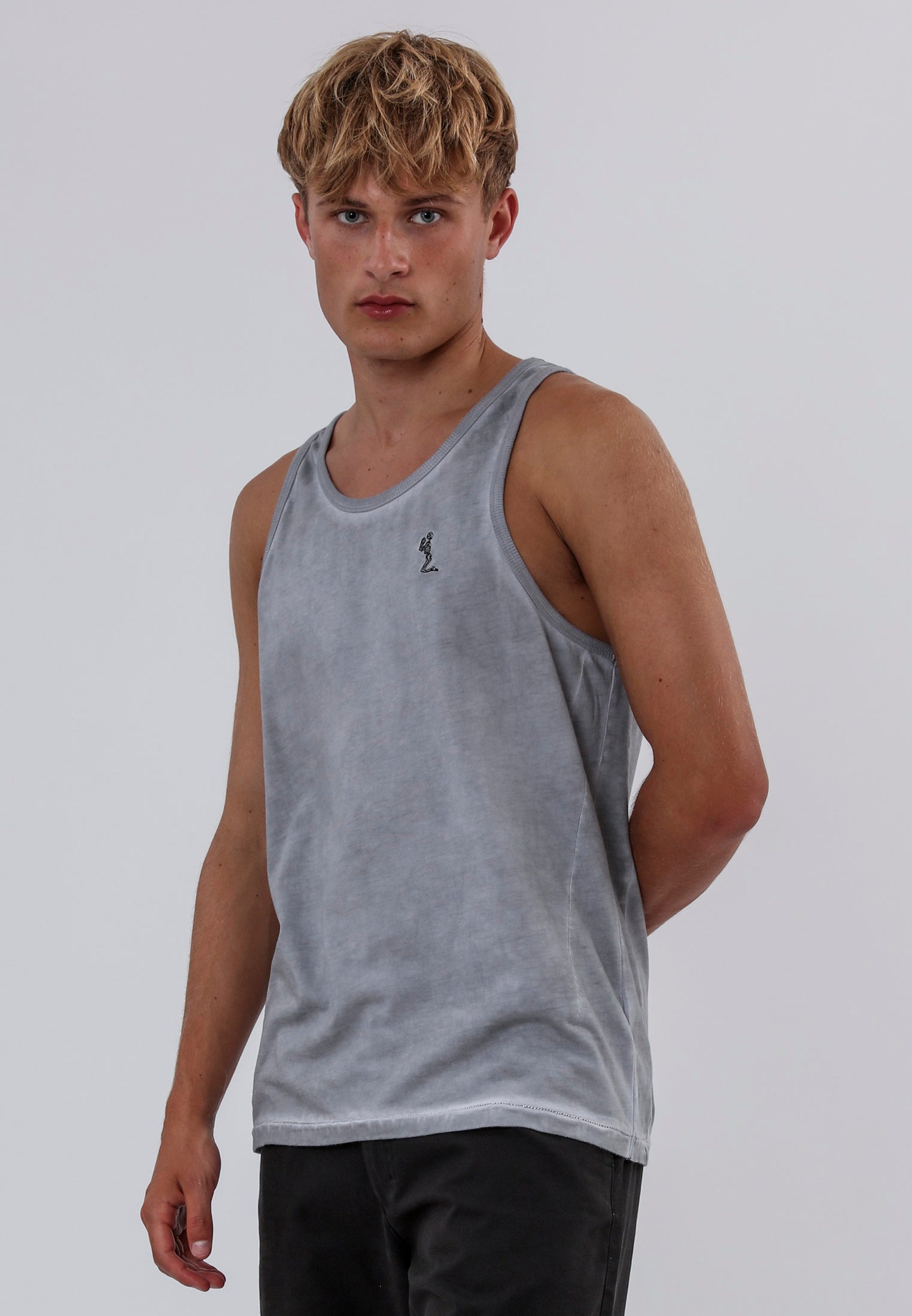 OIL WASH VEST GREY