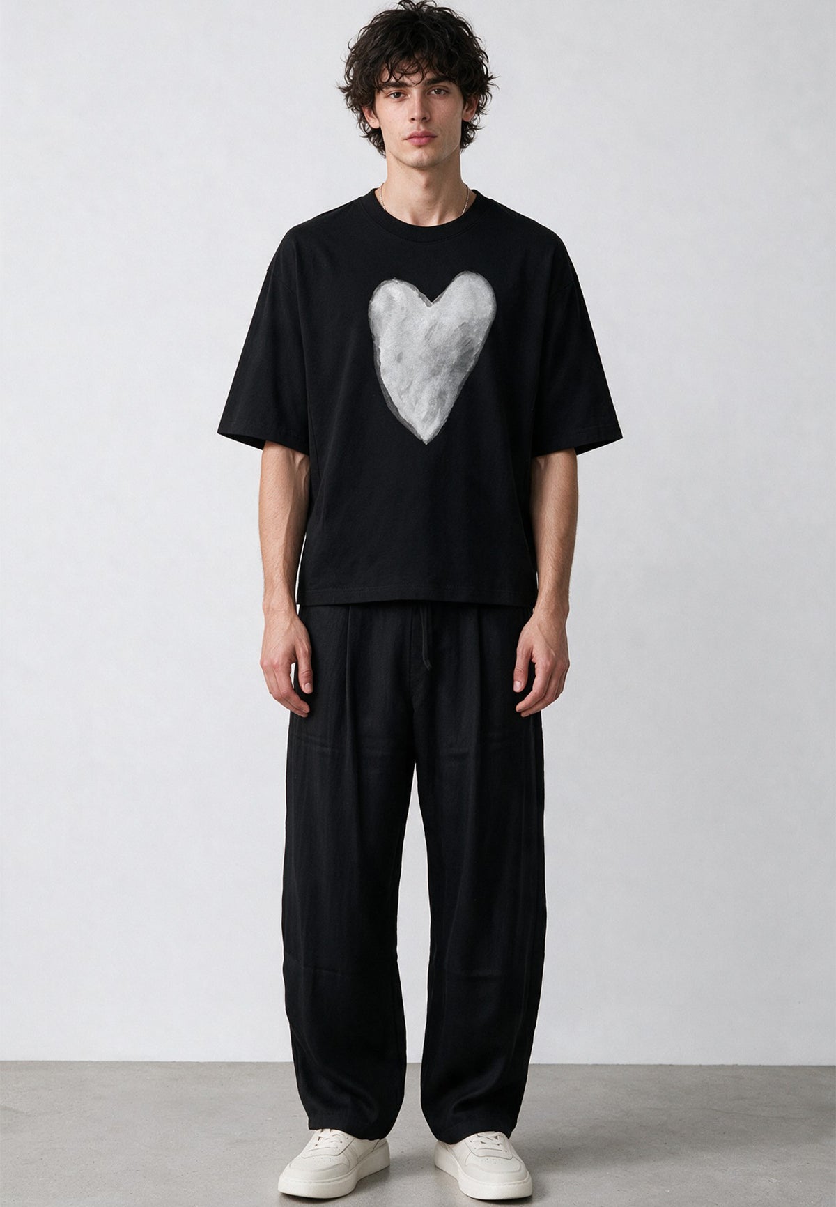 HEART BOXY T-SHIRT BLACK