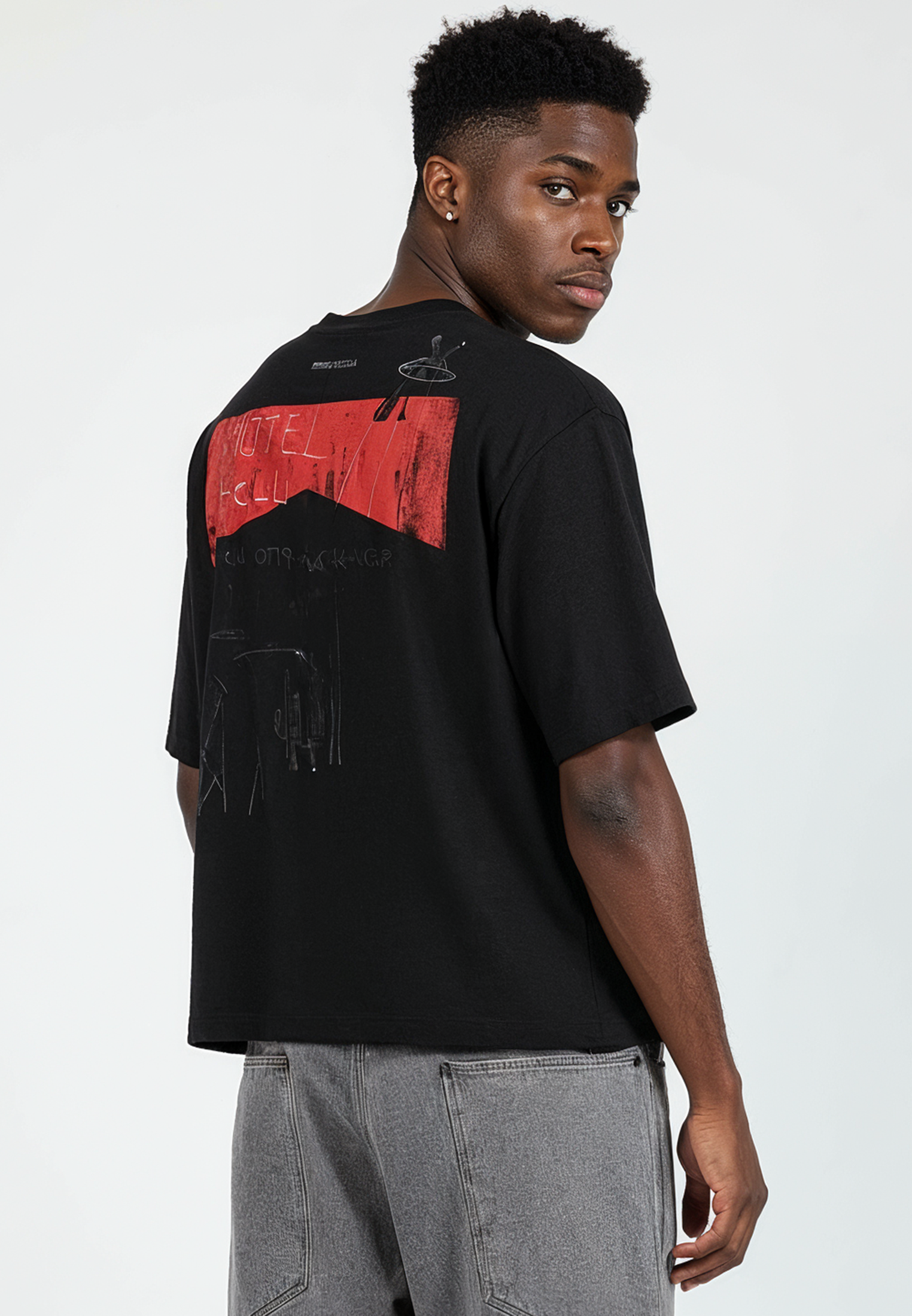 RED TAB CROP T-SHIRT BLACK