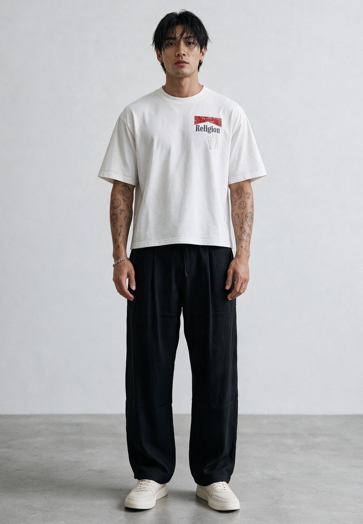 RED TAB BOXY T-SHIRT WHITE