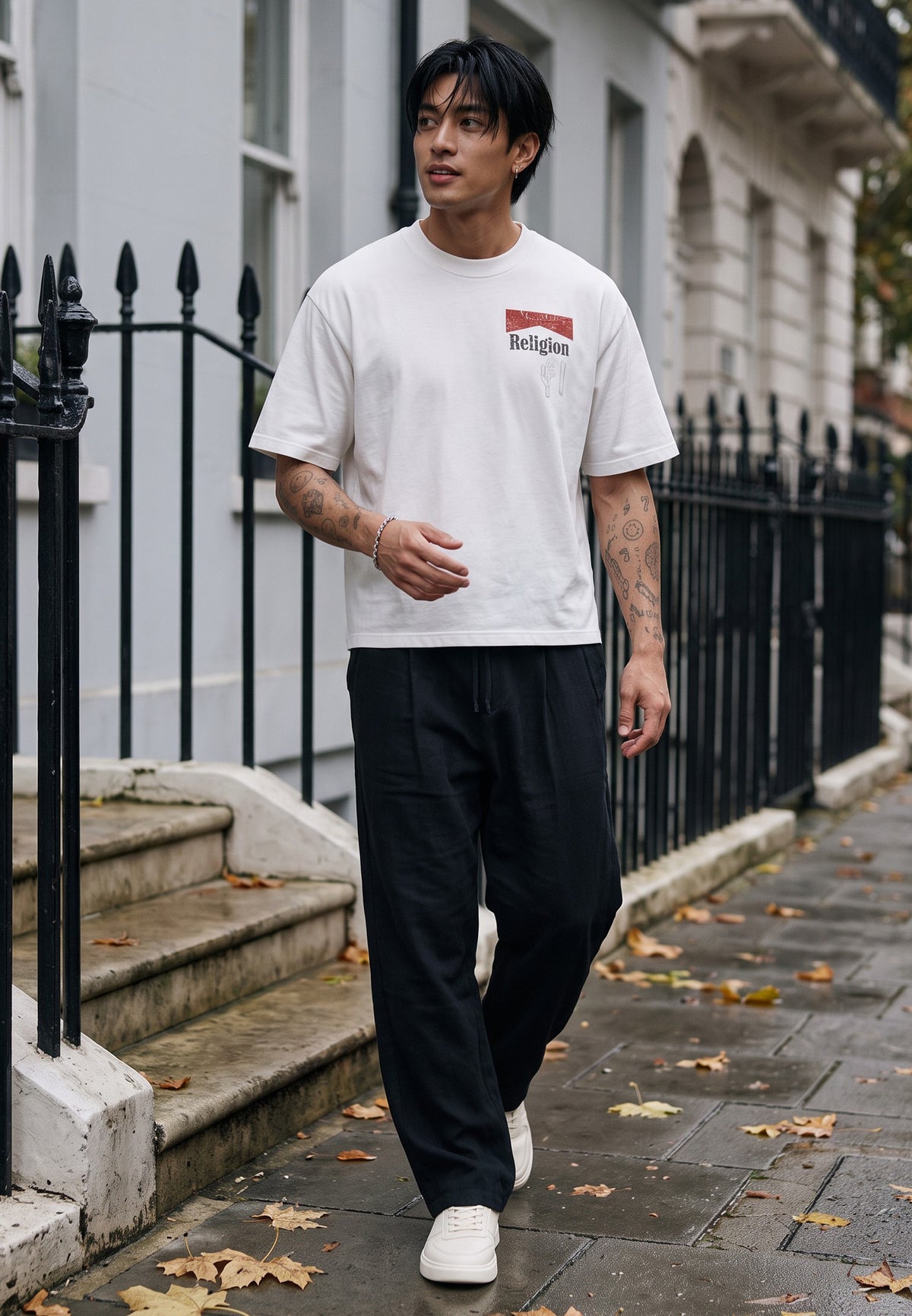 RED TAB BOXY T-SHIRT WHITE