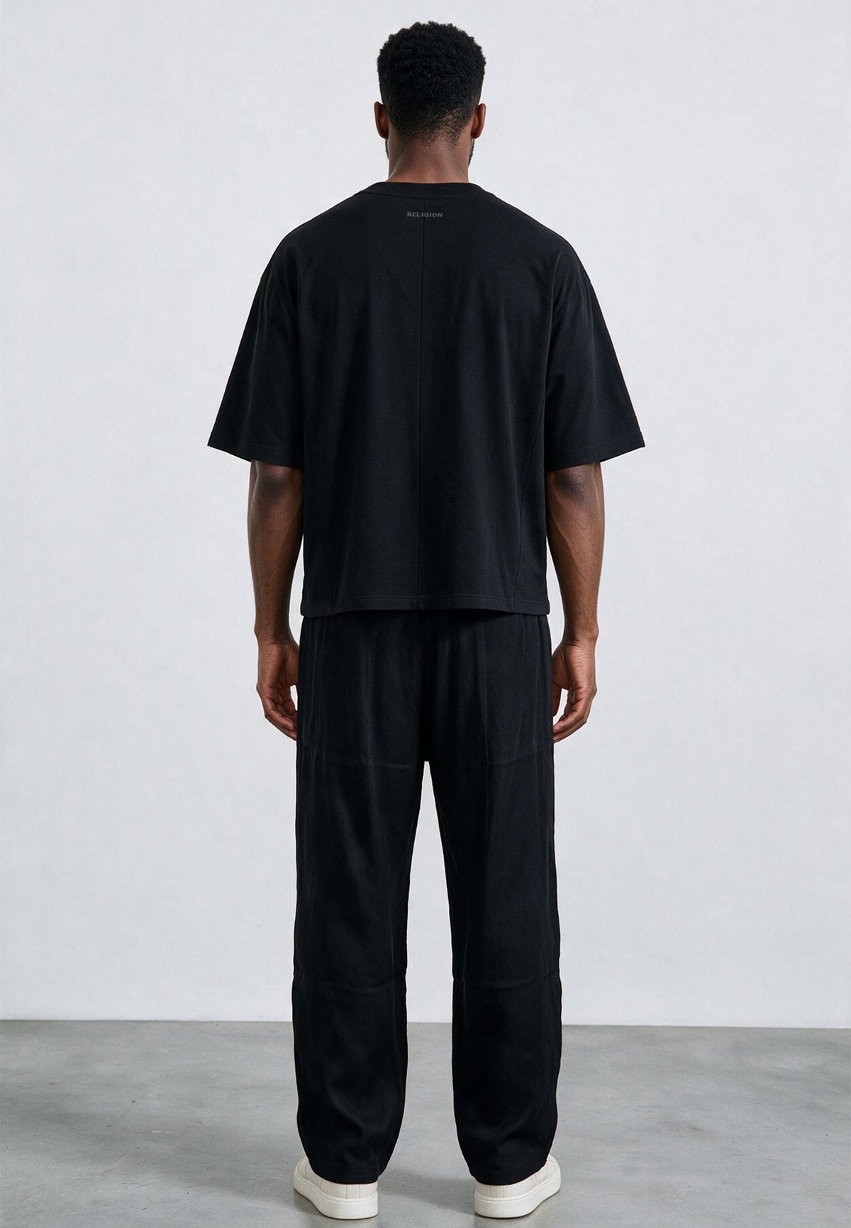 NO HEROES BOXY T-SHIRT BLACK