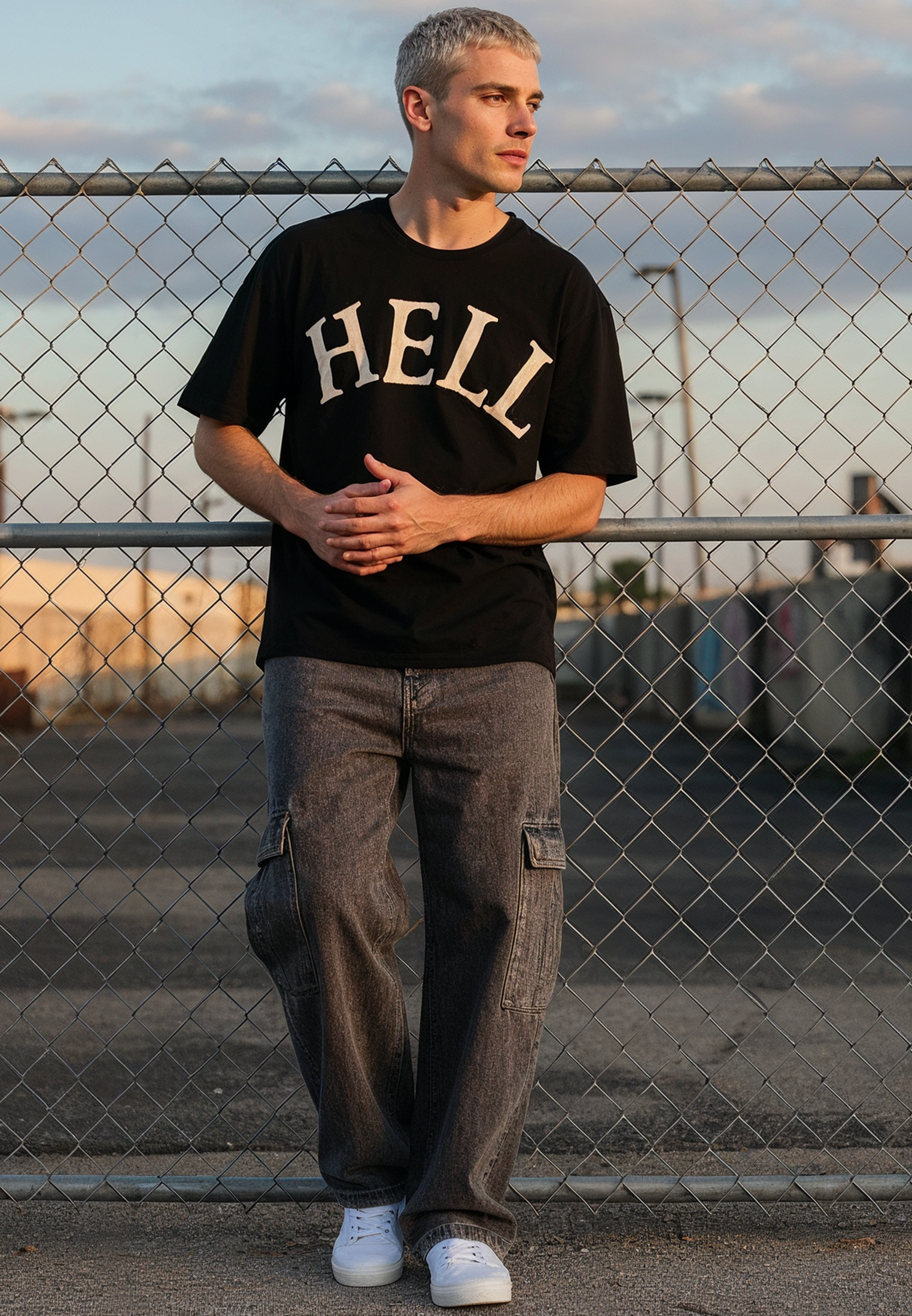 APPLIQUE HELL T-SHIRT BLACK