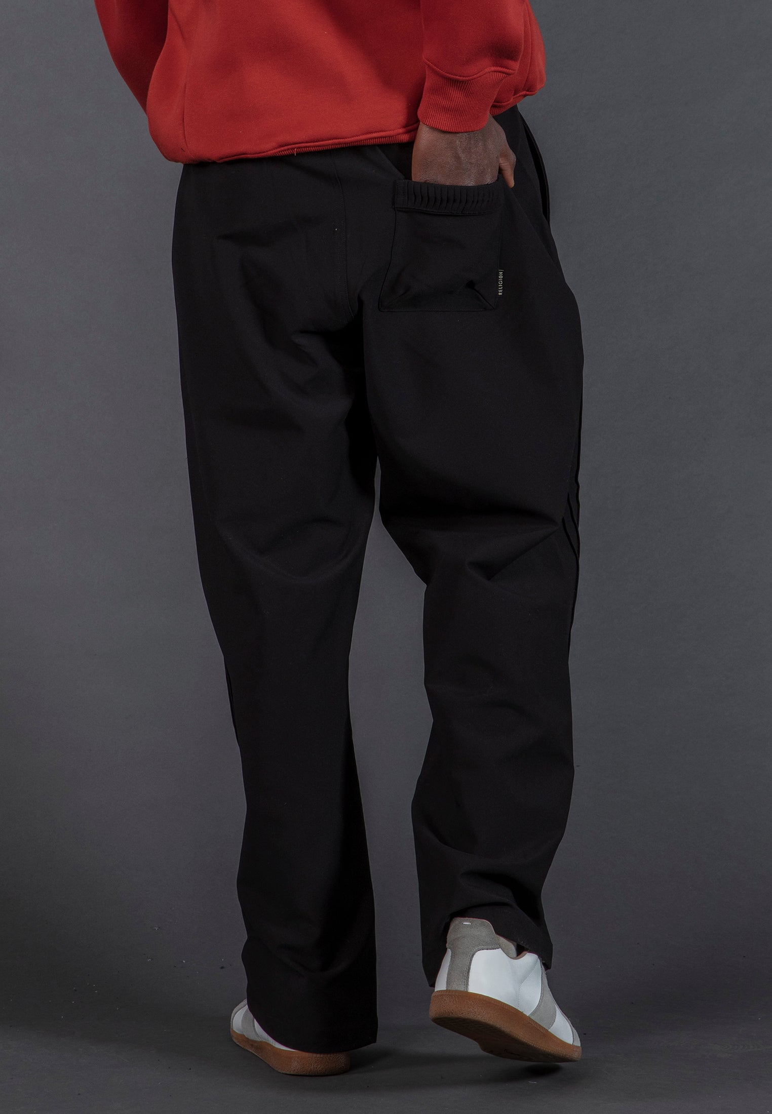RELAXED THREAD PANTS BLACK