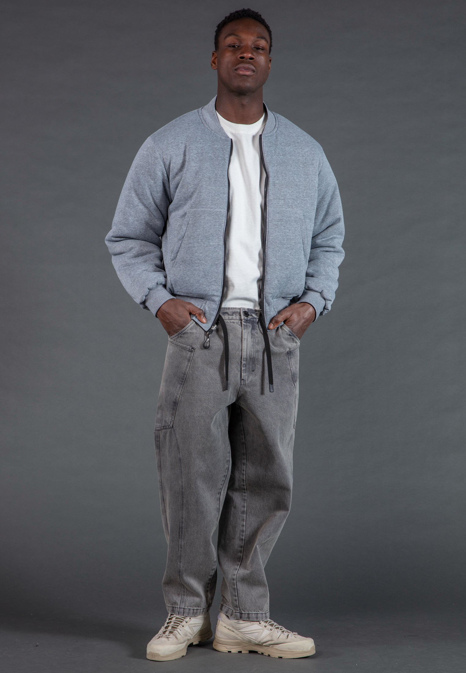 INTENSE JEAN WASHED CHARCOAL