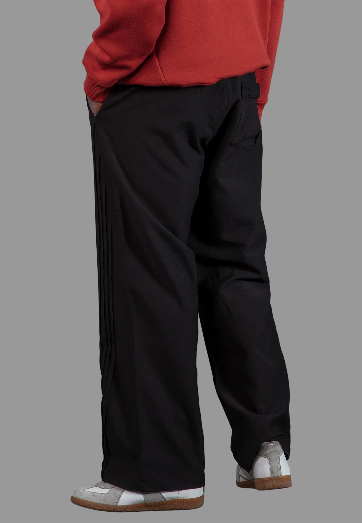 RELAXED THREAD PANTS BLACK