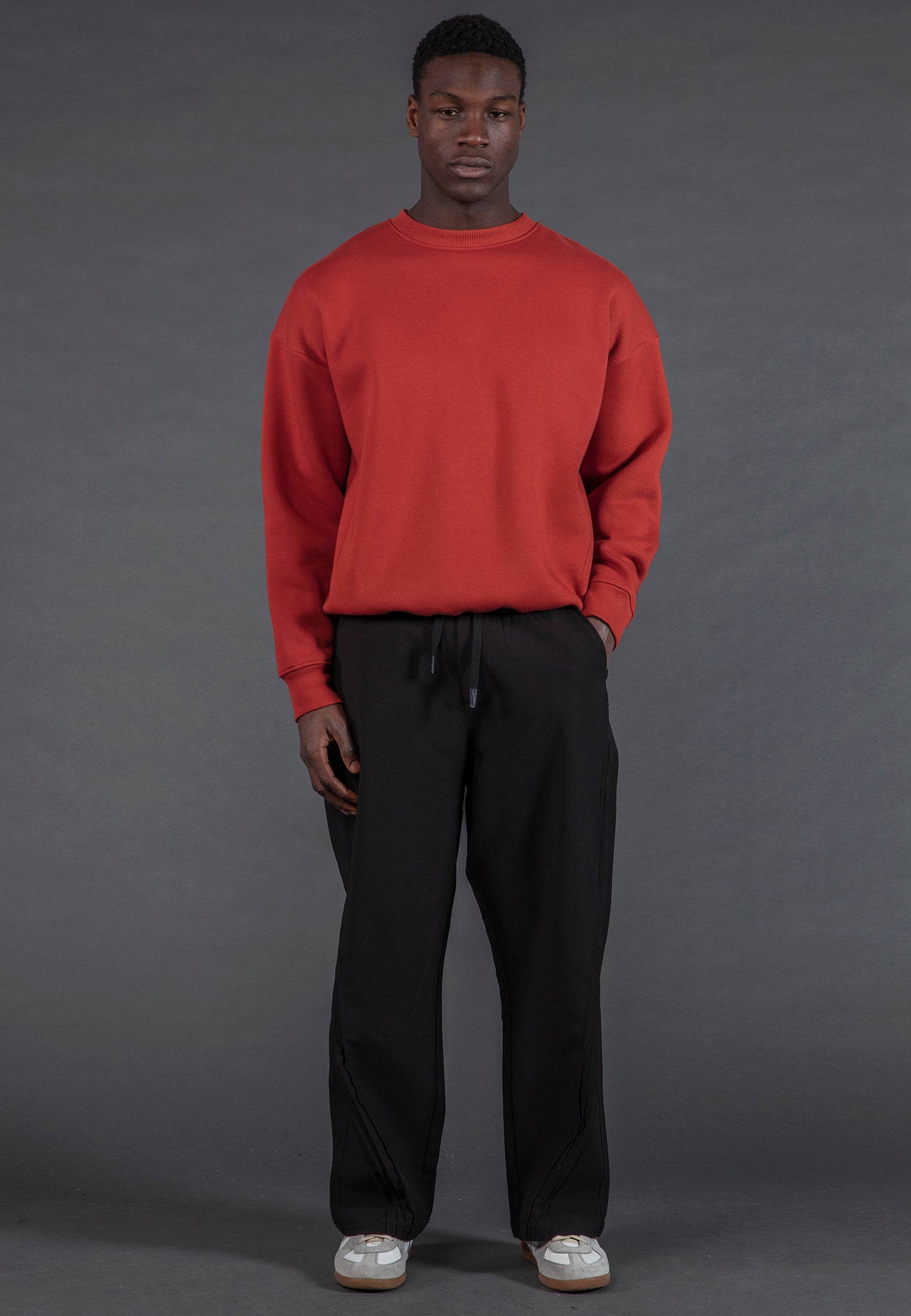 RELAXED THREAD PANTS BLACK