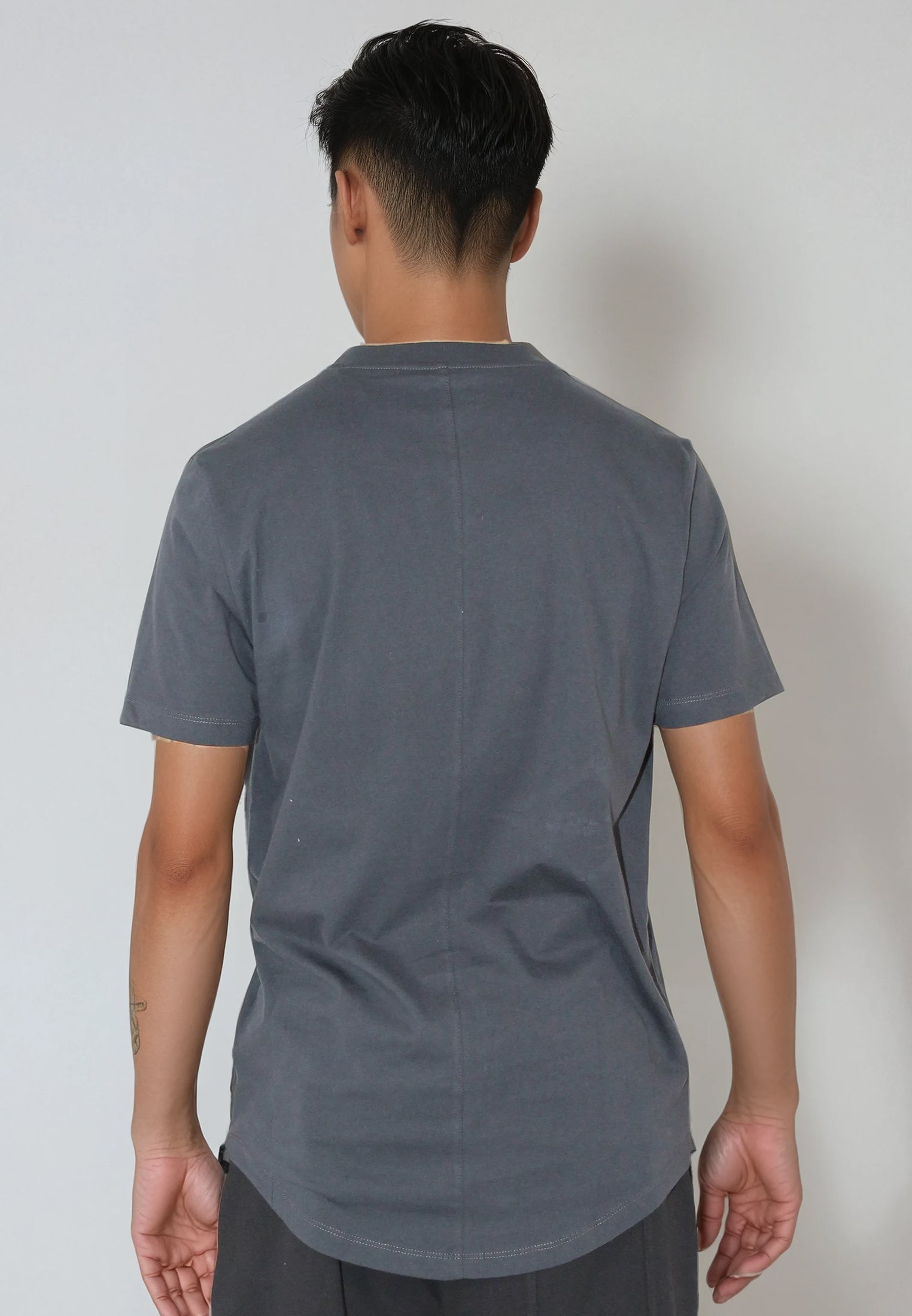 F-YOU T-SHIRT WASHED BLACK CURVED HEM