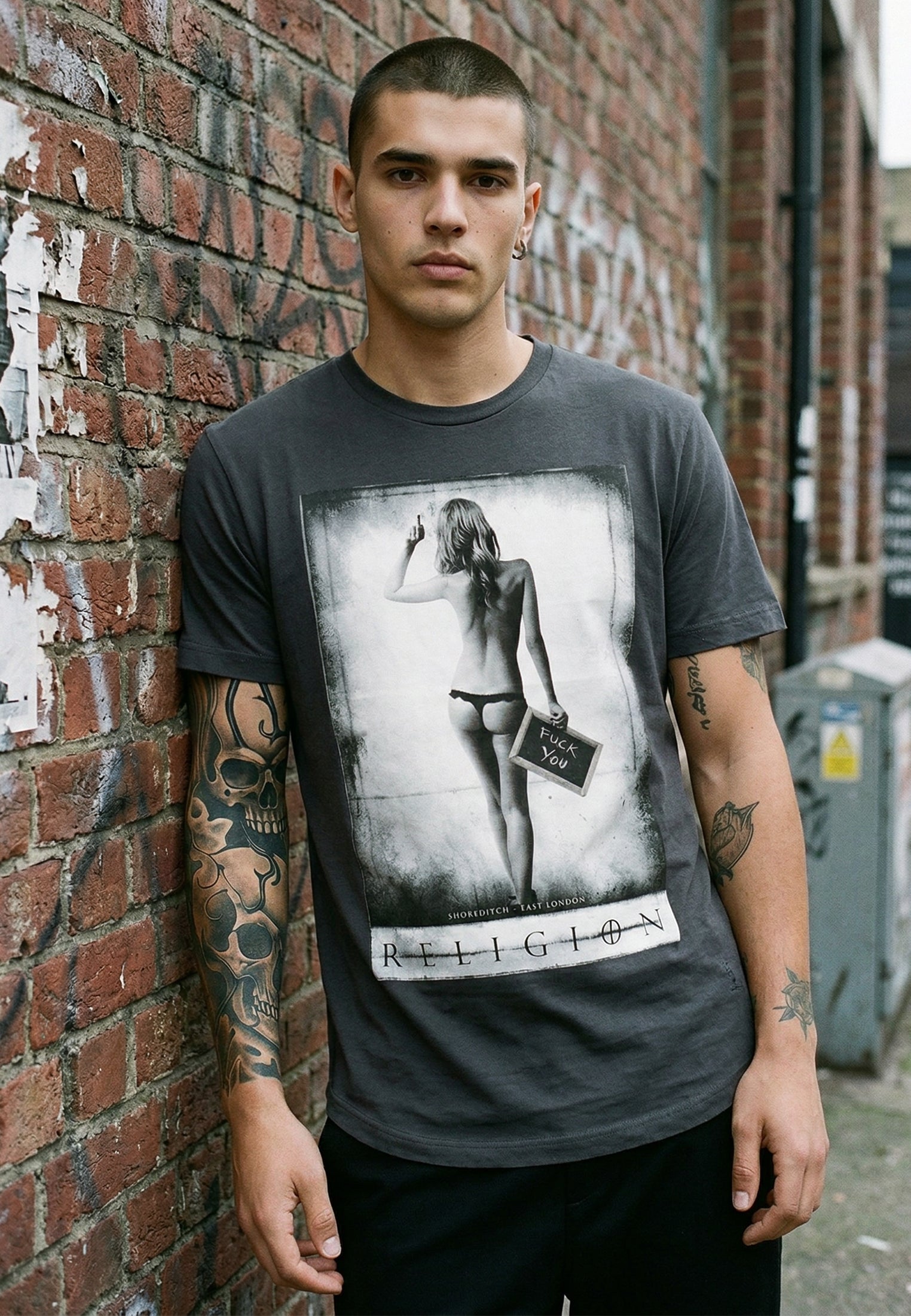 F-YOU T-SHIRT WASHED BLACK CURVED HEM