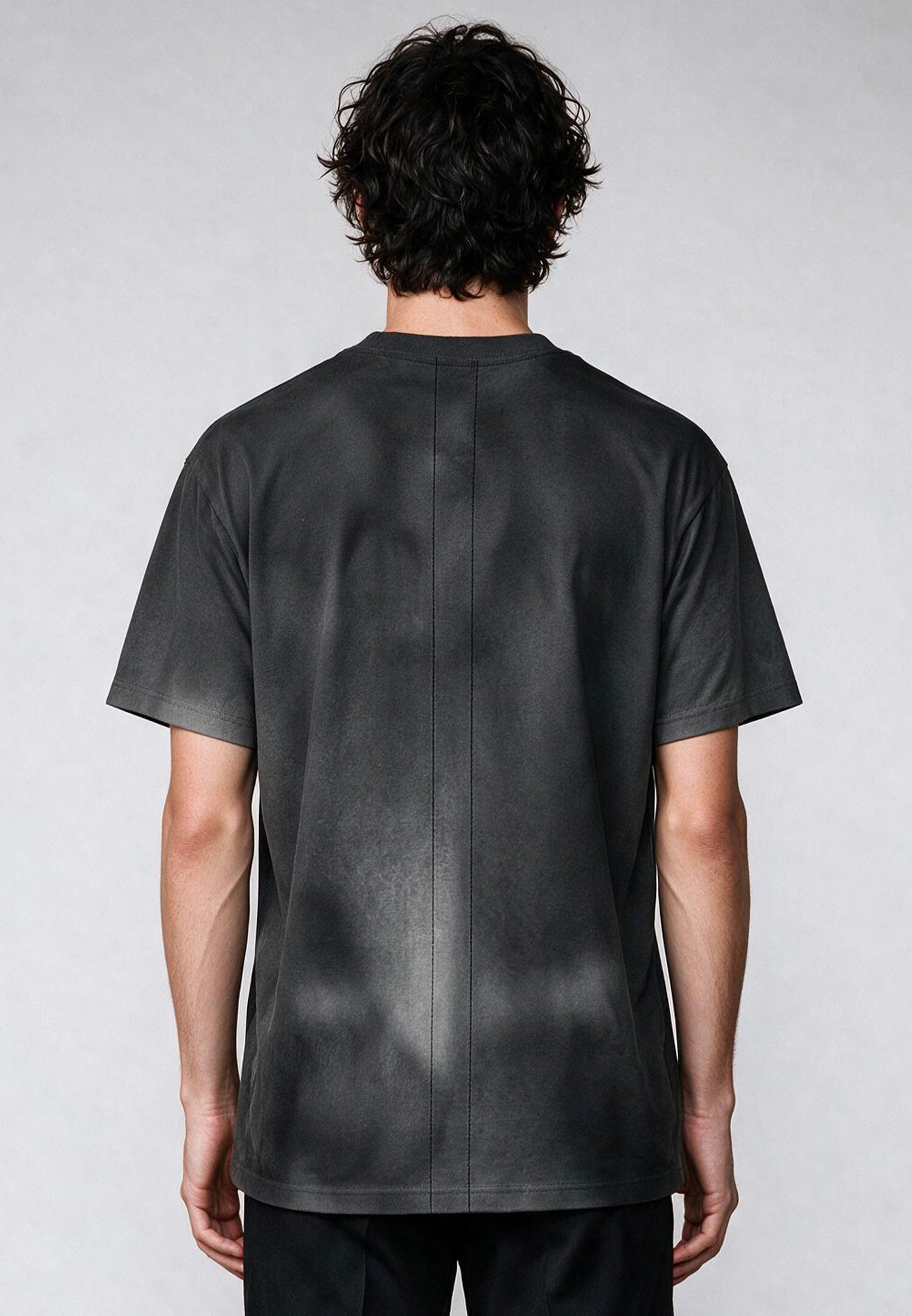 BLIND FOLD CURVED HEM T-SHIRT BLACK