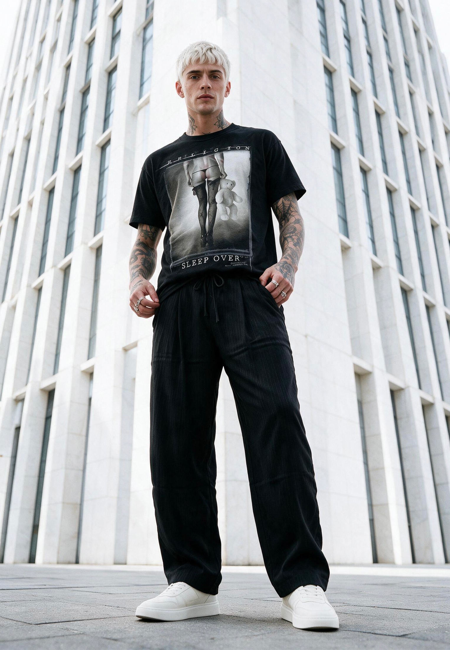 SLEEPOVER T-SHIRT BLACK