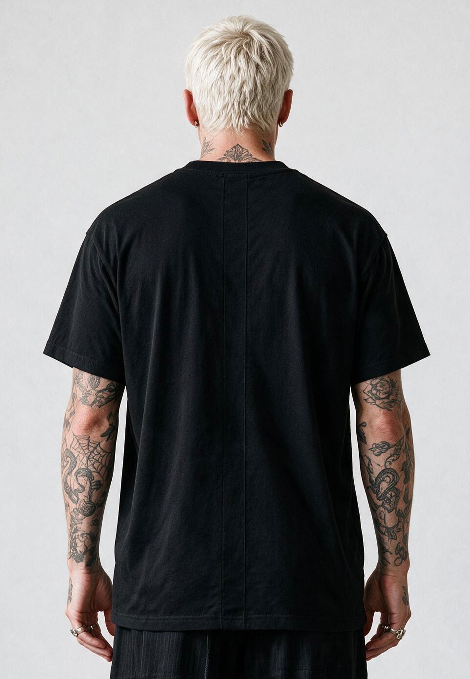 SLEEPOVER T-SHIRT BLACK