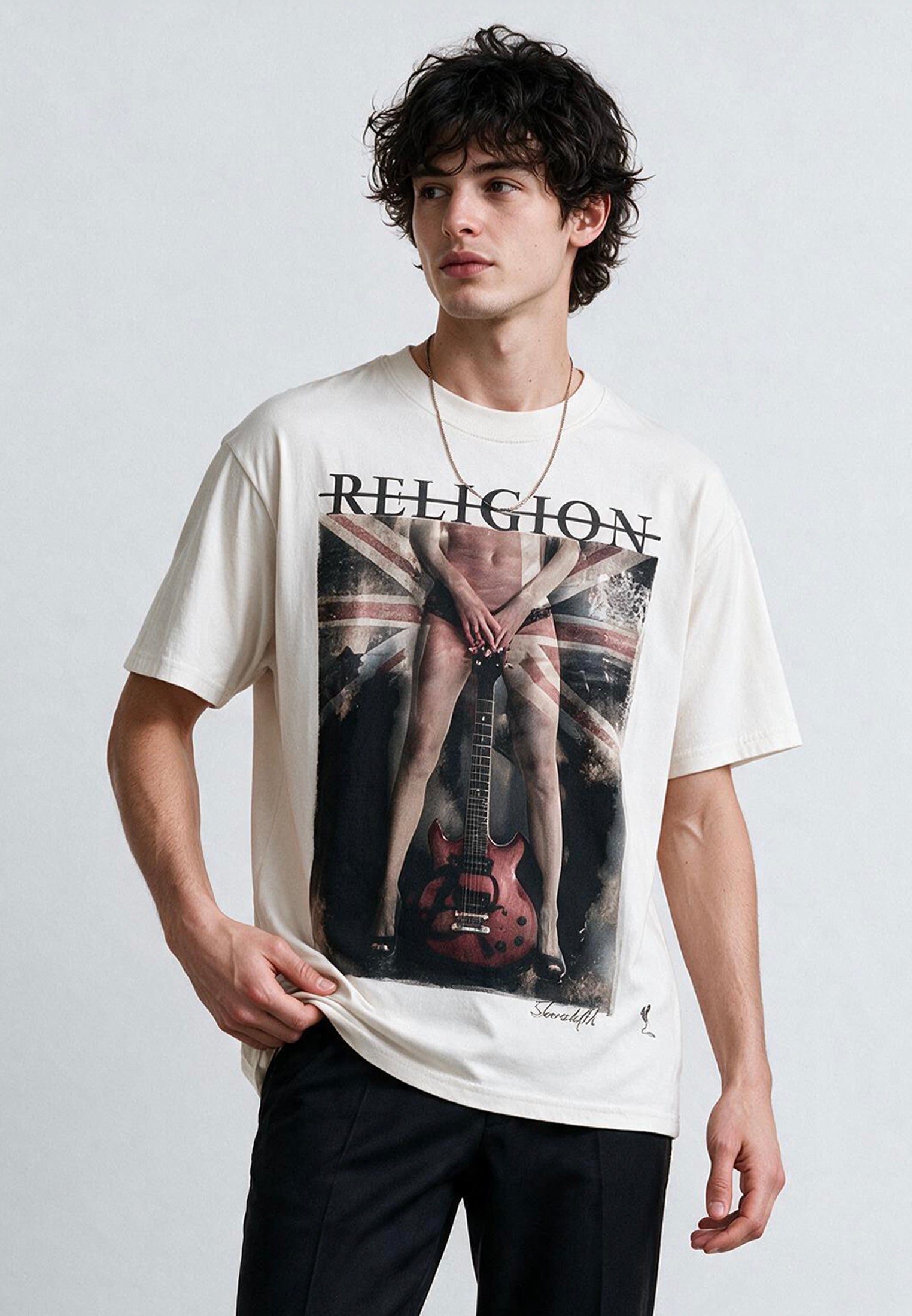 GIRL FLAG GUITAR T-SHIRT BROKEN WHITE