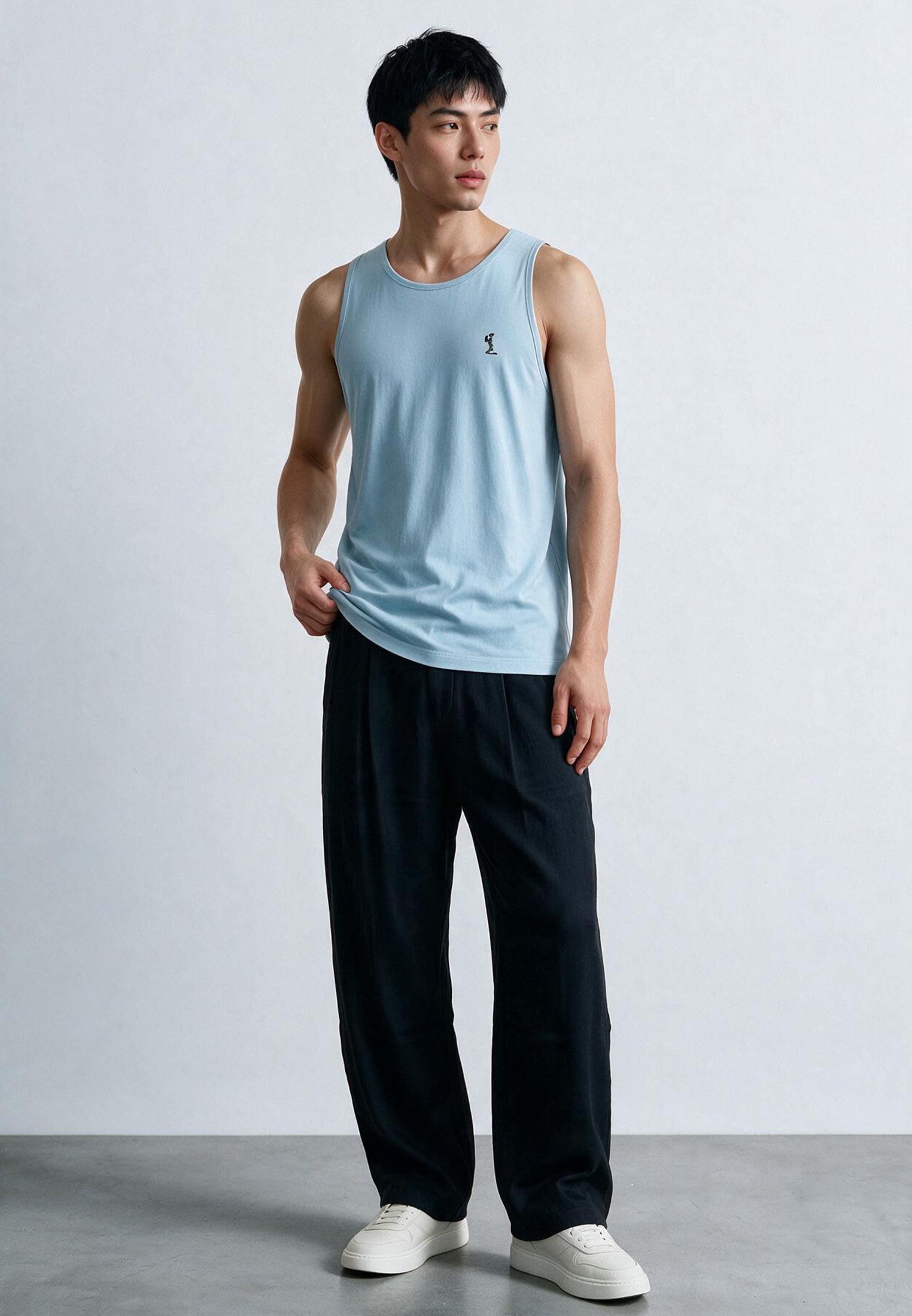 ALBION VEST PALE BLUE