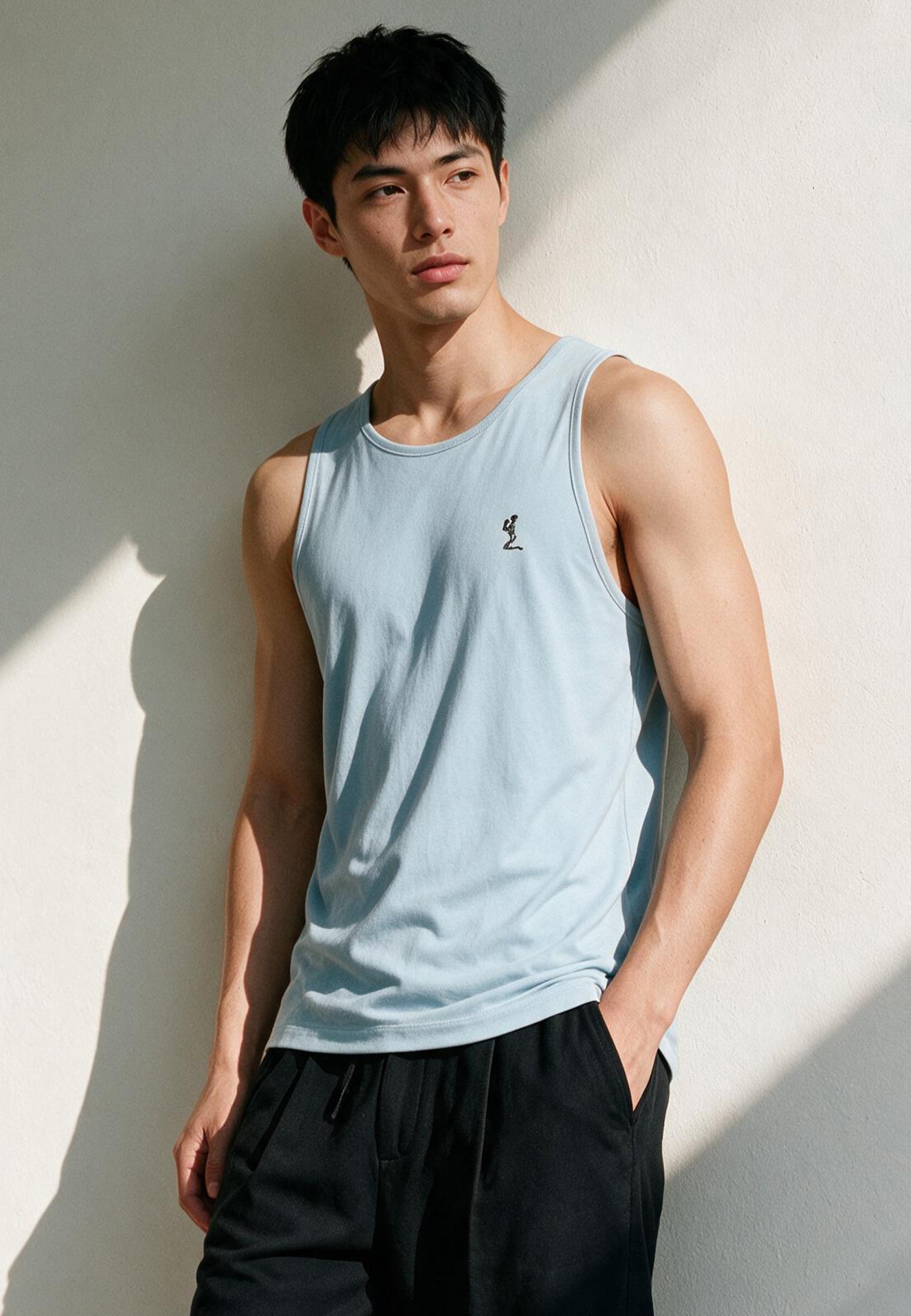 ALBION VEST PALE BLUE