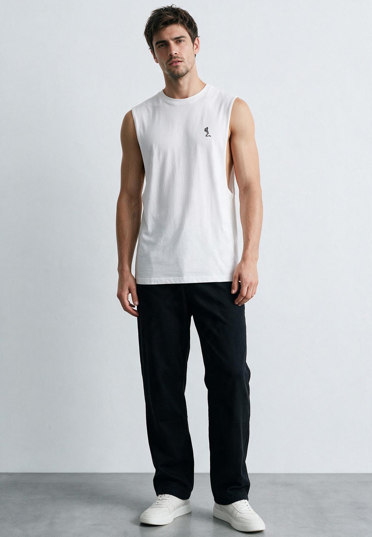 CUTAWAY VEST WHITE