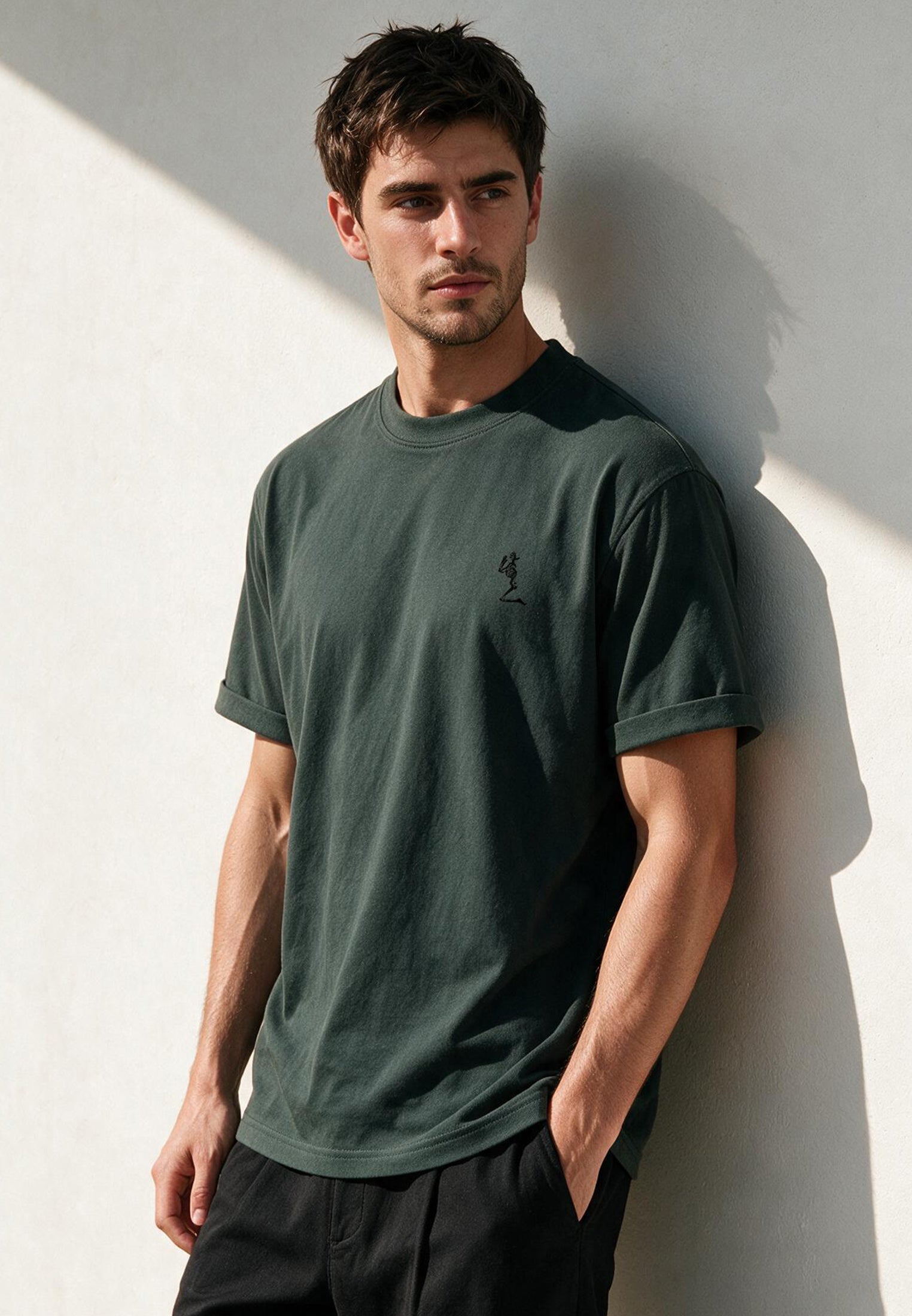 ESSENTIAL ROLLED CUFF T-SHIRT COAL