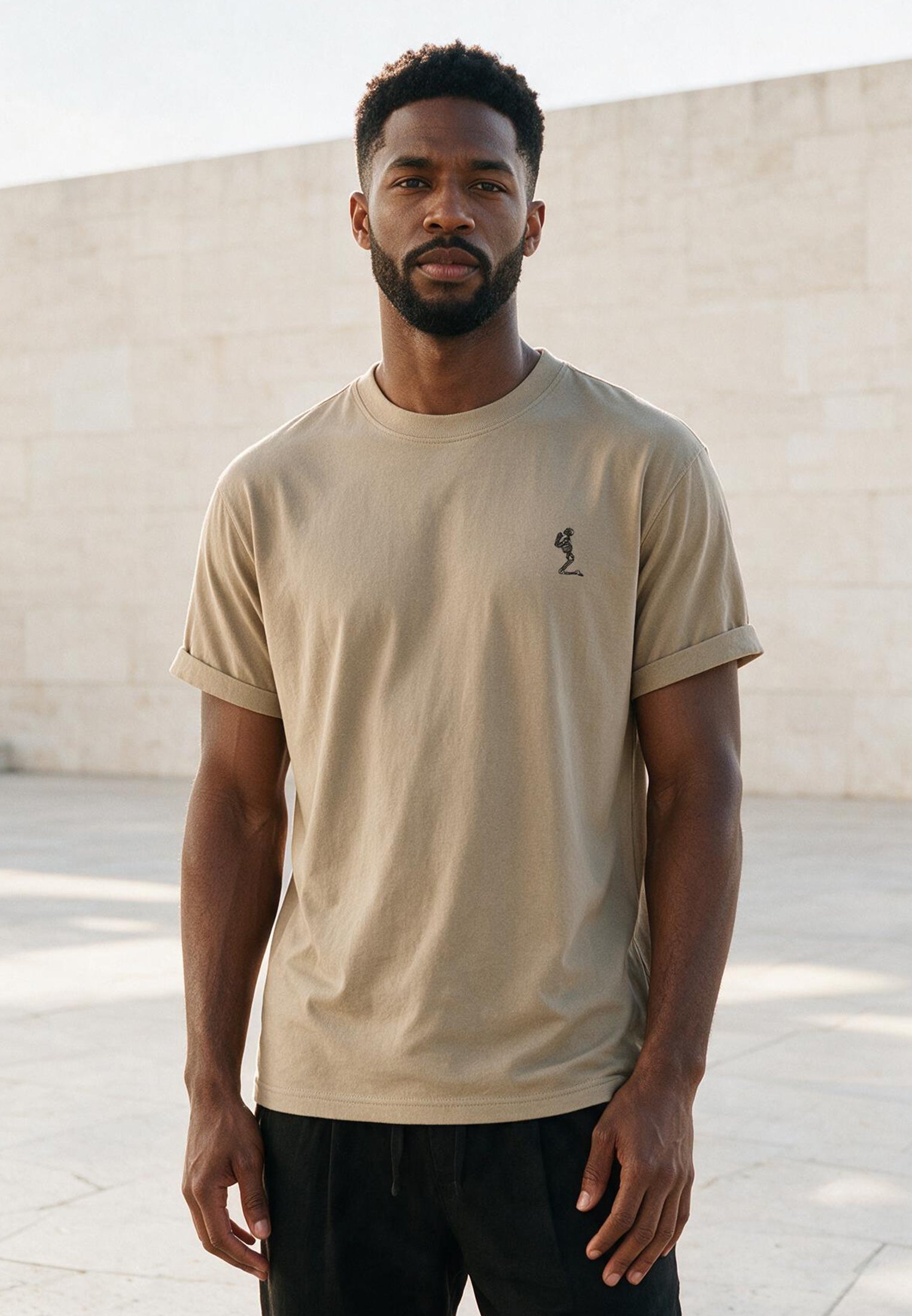 ESSENTIAL ROLLED CUFF T-SHIRT FAWN