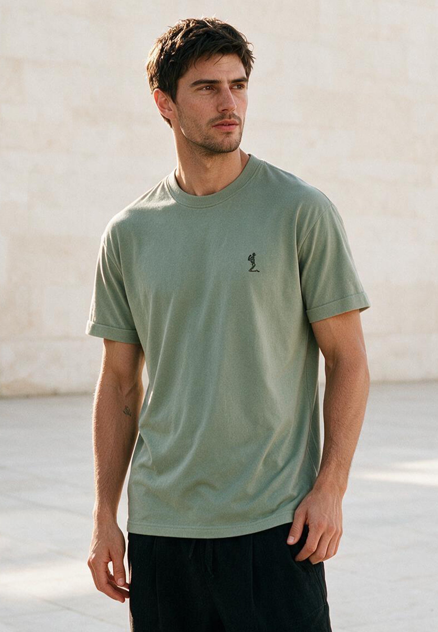 ESSENTIAL ROLLED CUFF T-SHIRT SOFT KHAKI