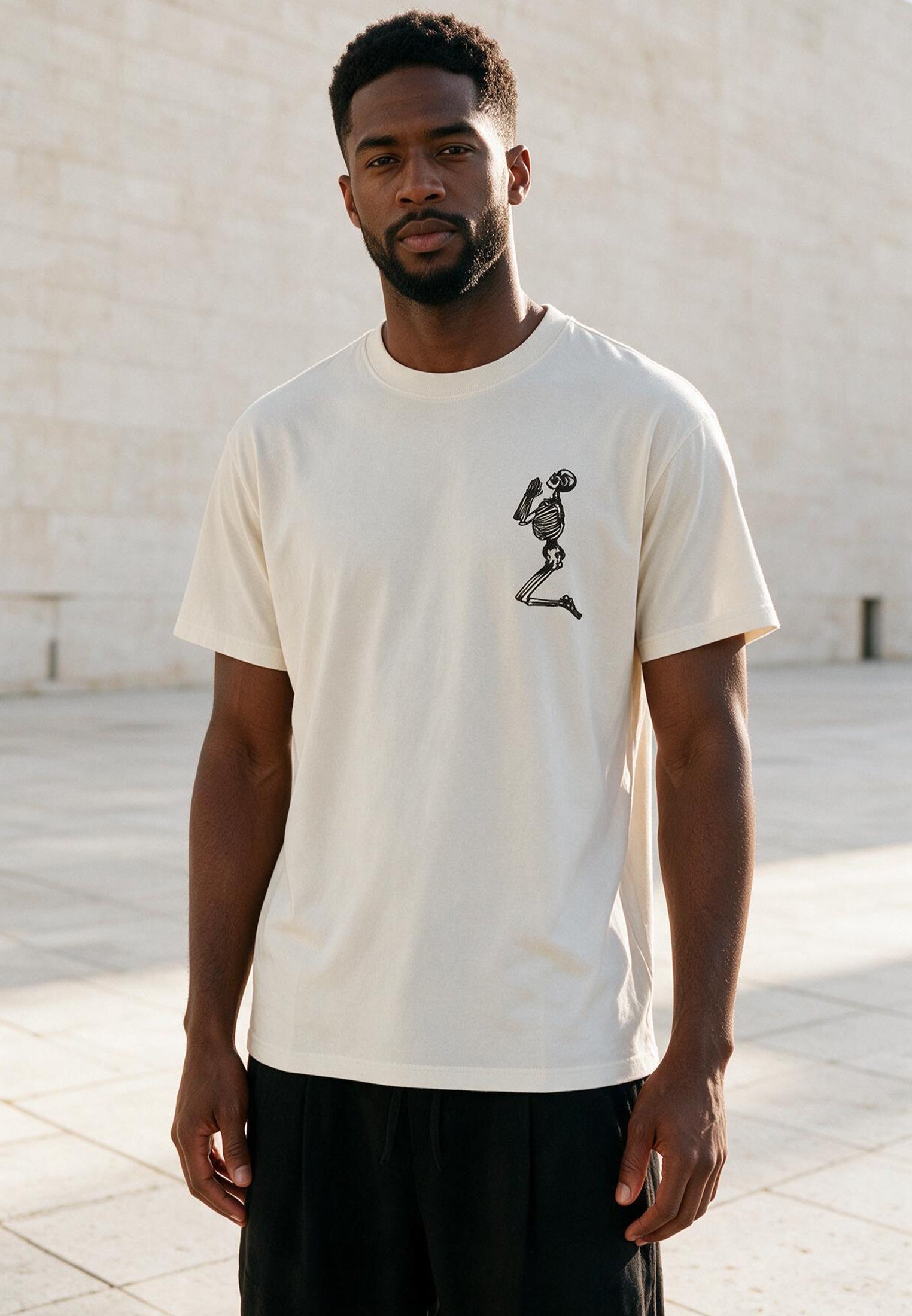 ESSENTIAL BIG SKELETON OFF WHITE T-SHIRT